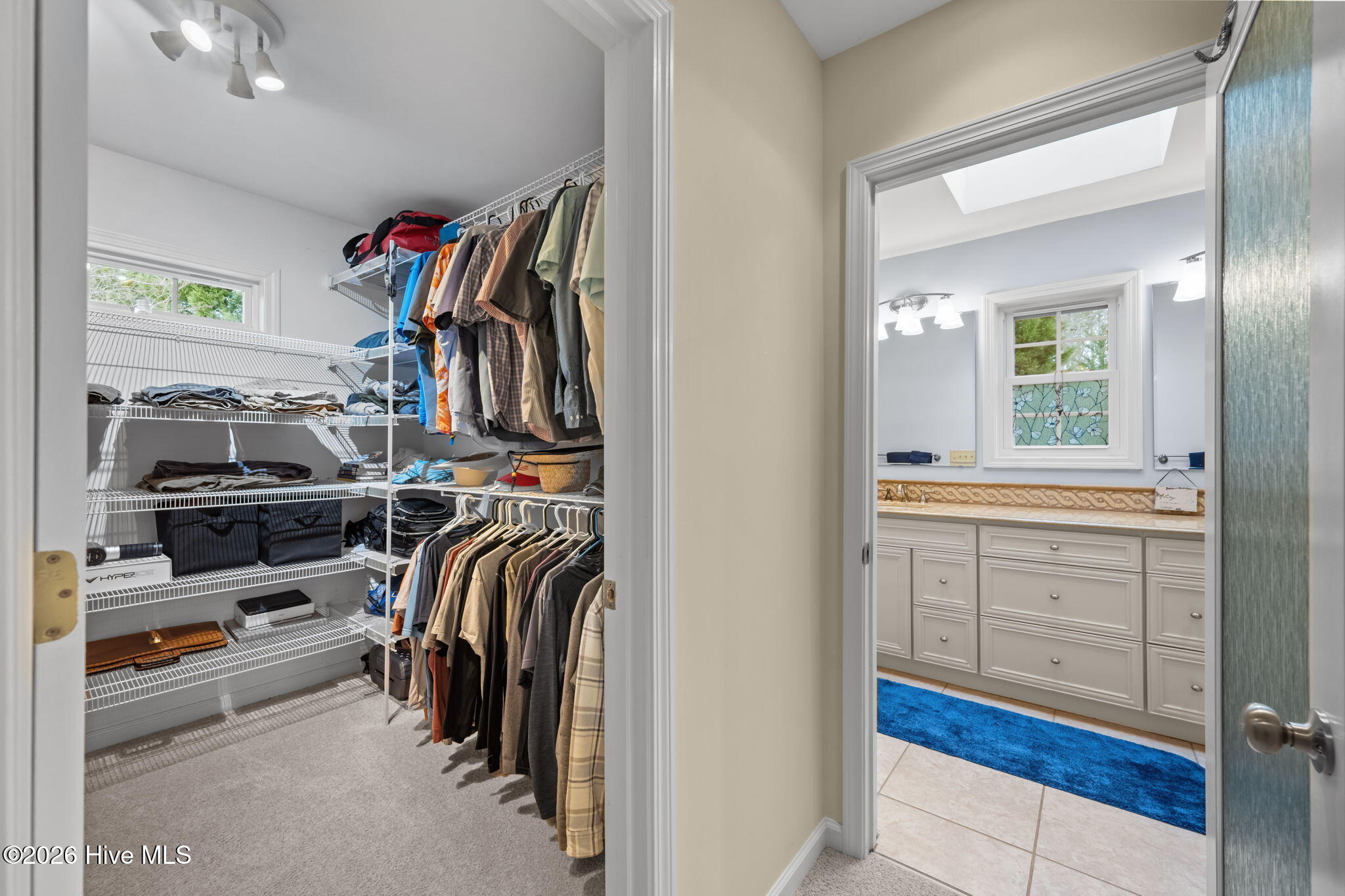 100556770 | Photo 30