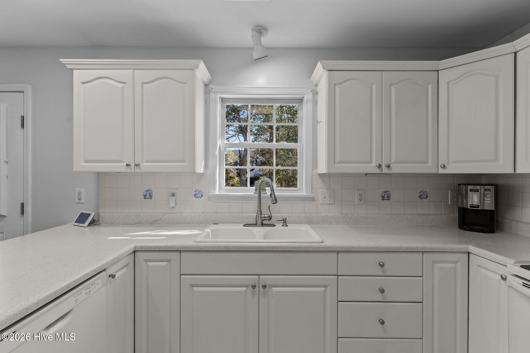 100546550 | Photo 13