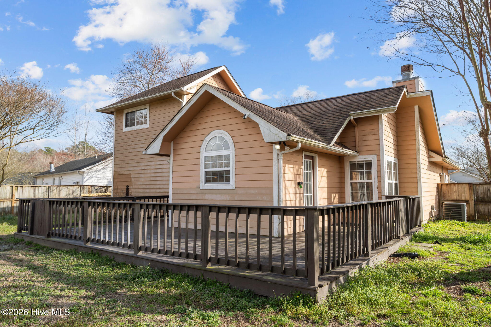 100558398 | Photo 25