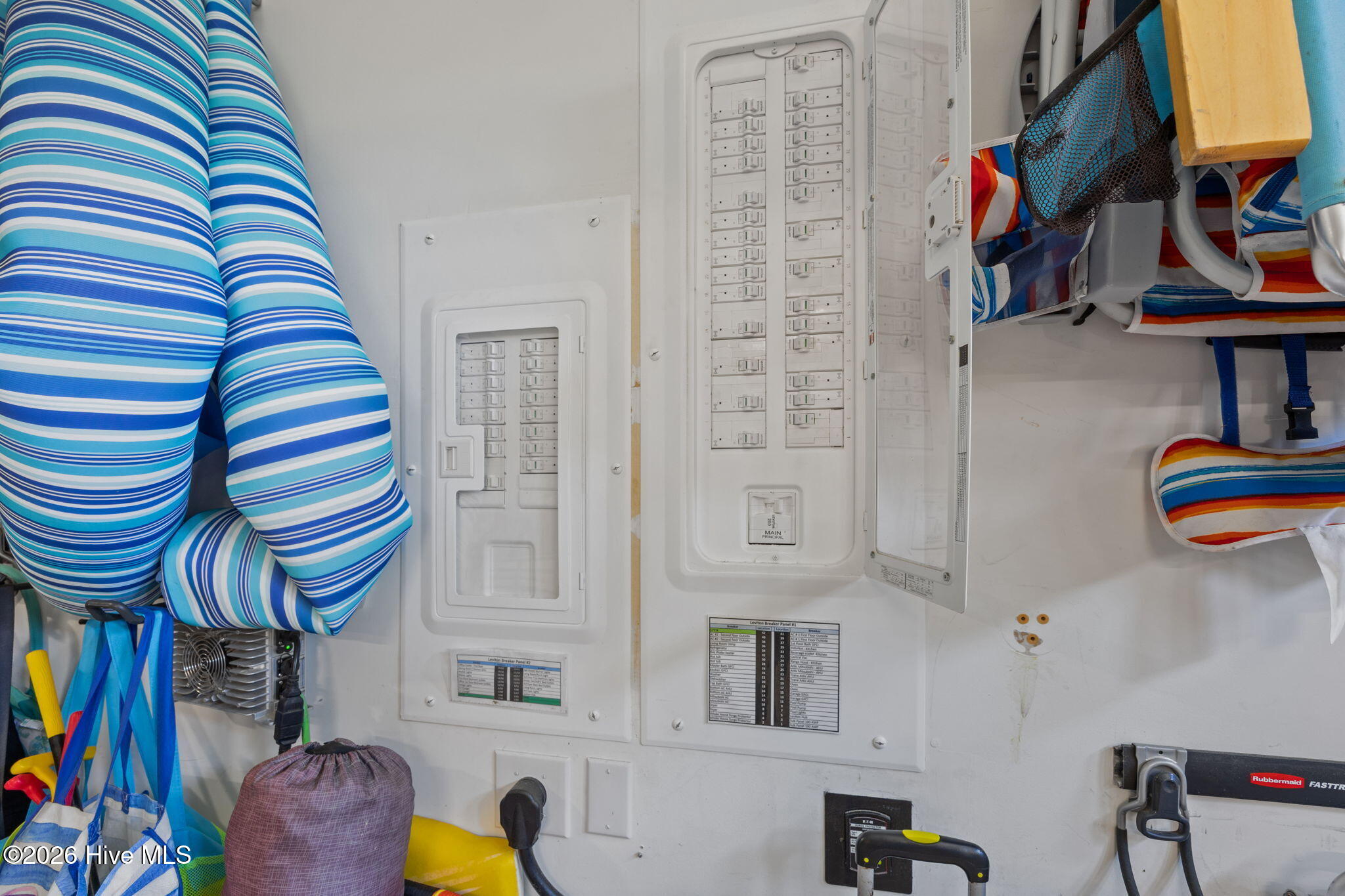 100567463 | Photo 59