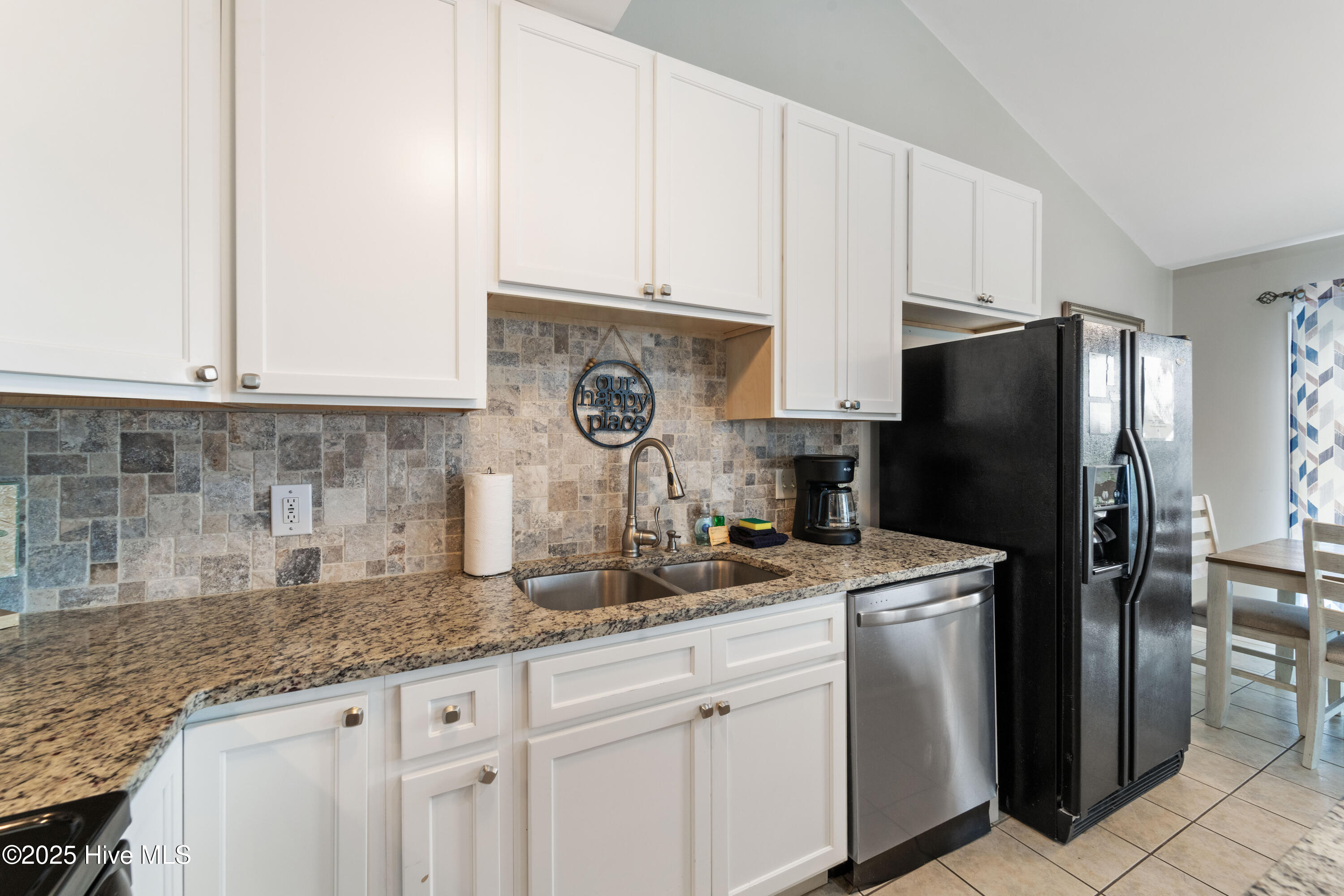 100556675 | Photo 57