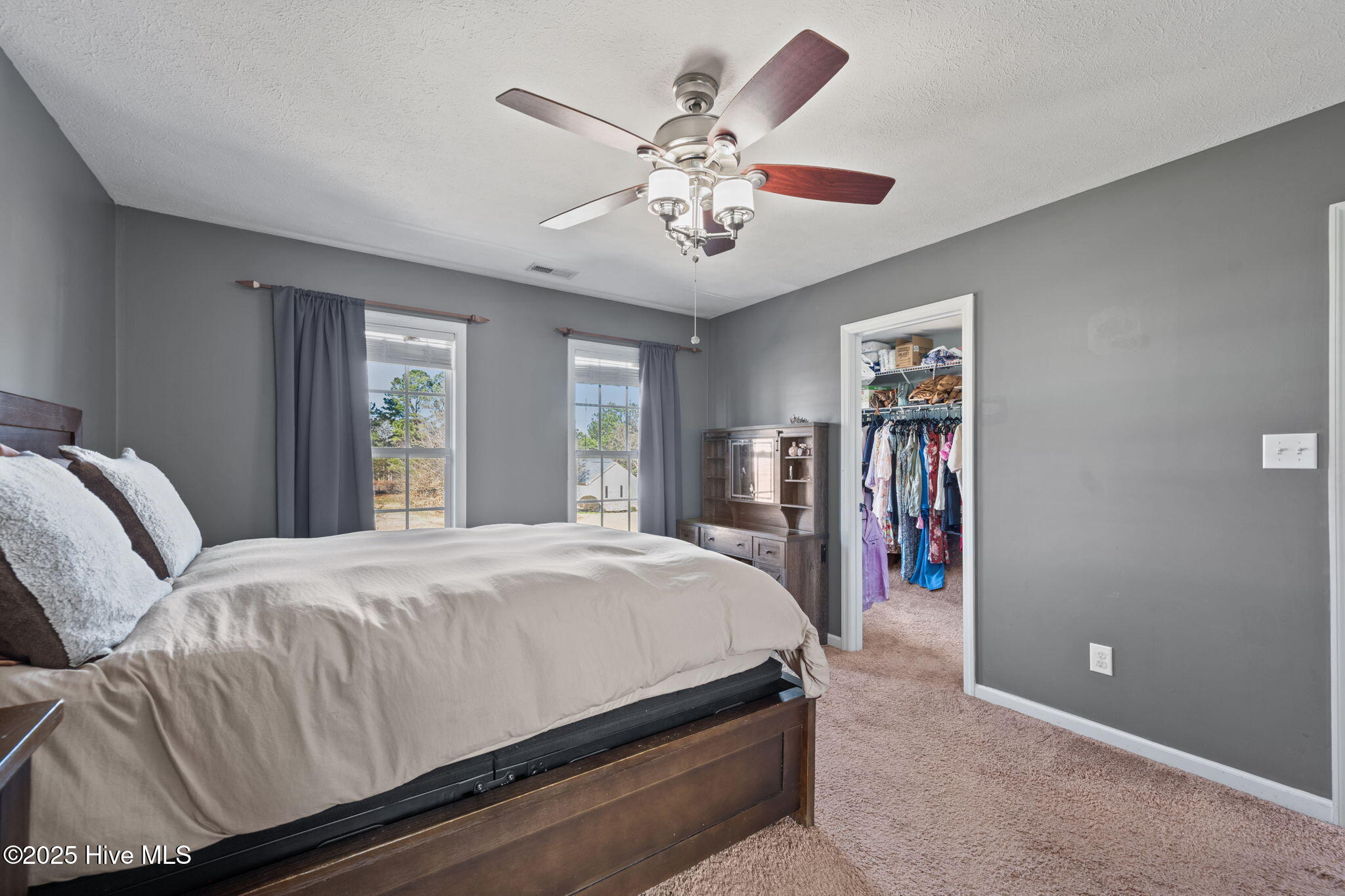 100545642 | Photo 28