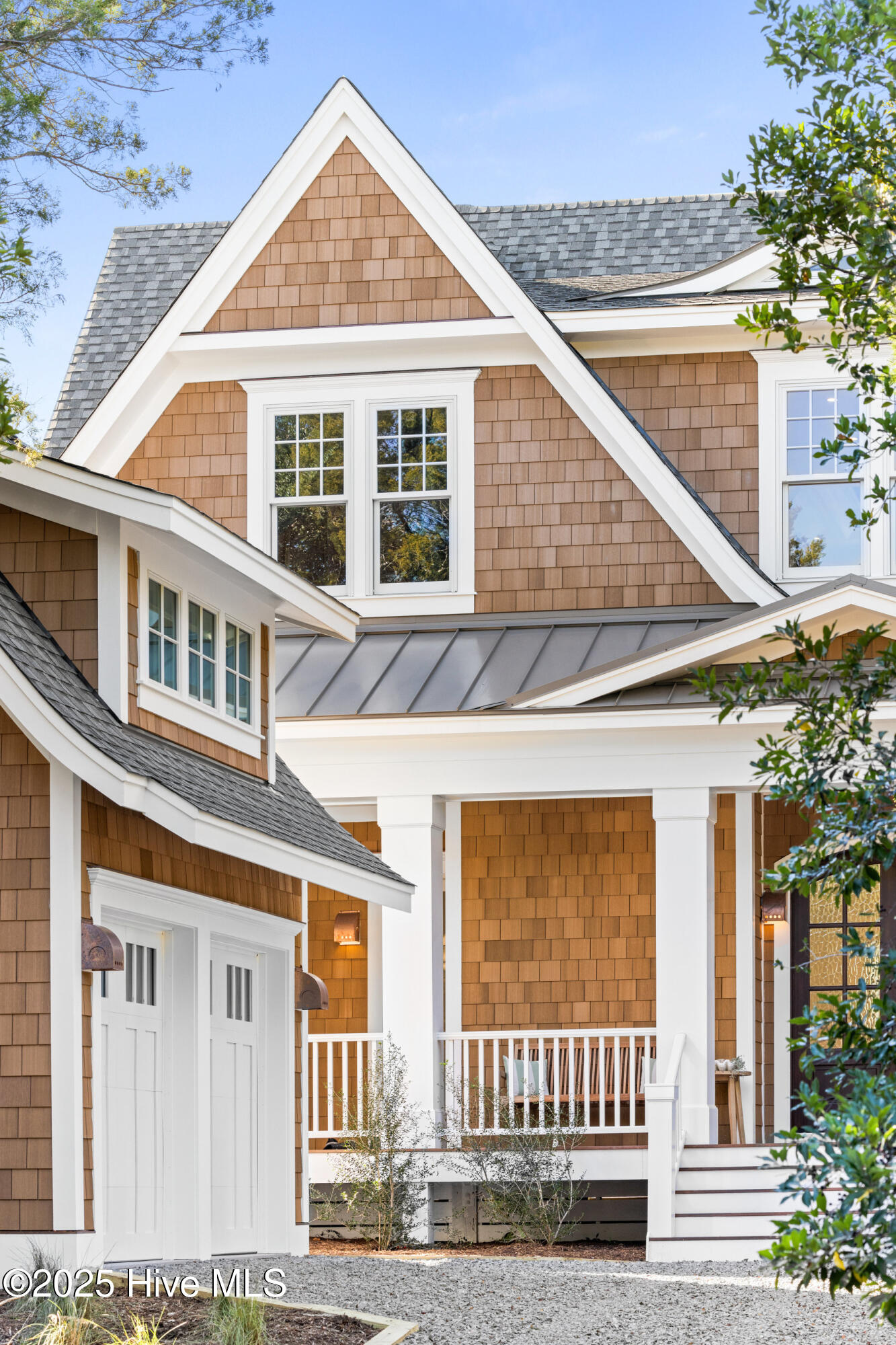 100401243 | Photo 82