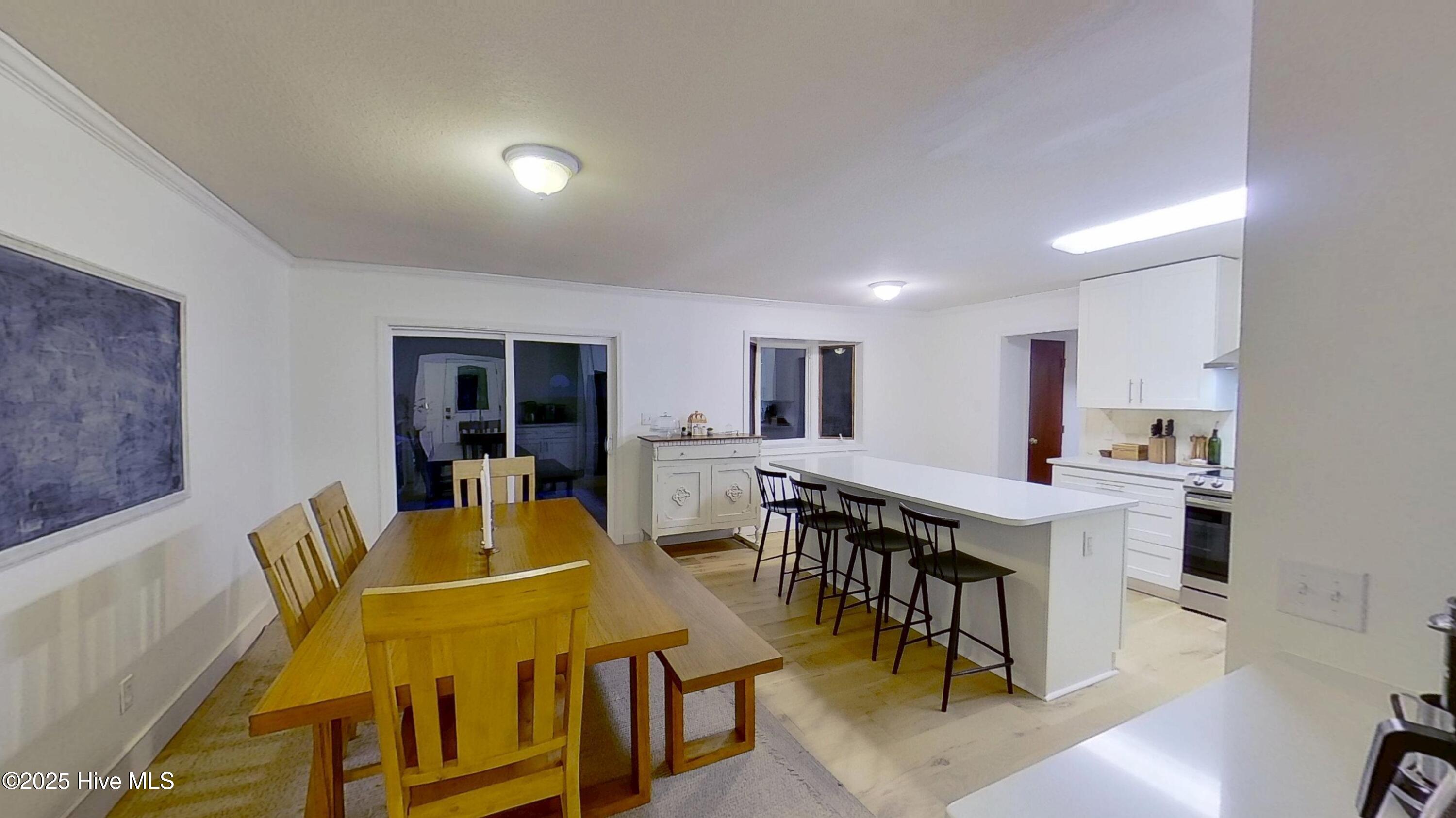 100544095 | Photo 11