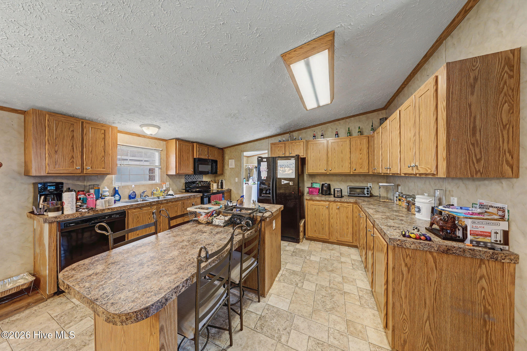 100559316 | Photo 10