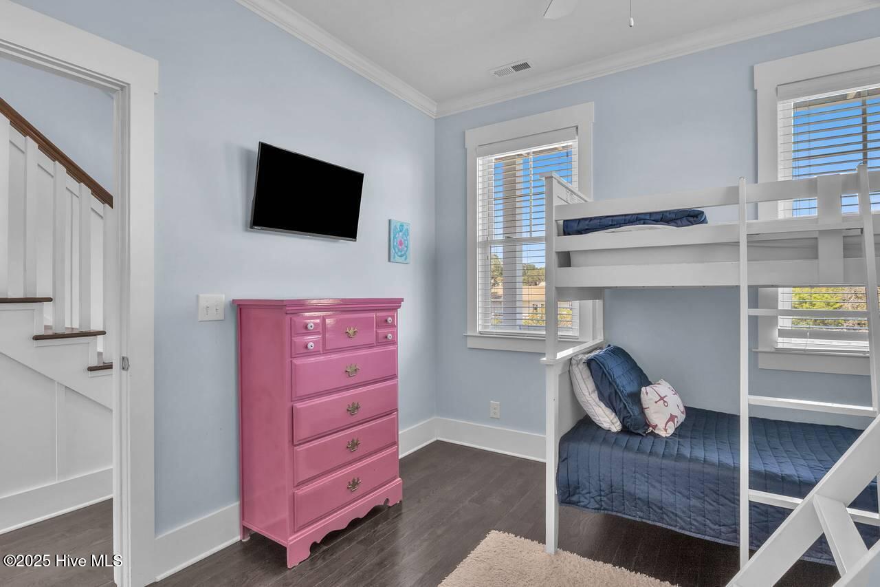 100543948 | Photo 39