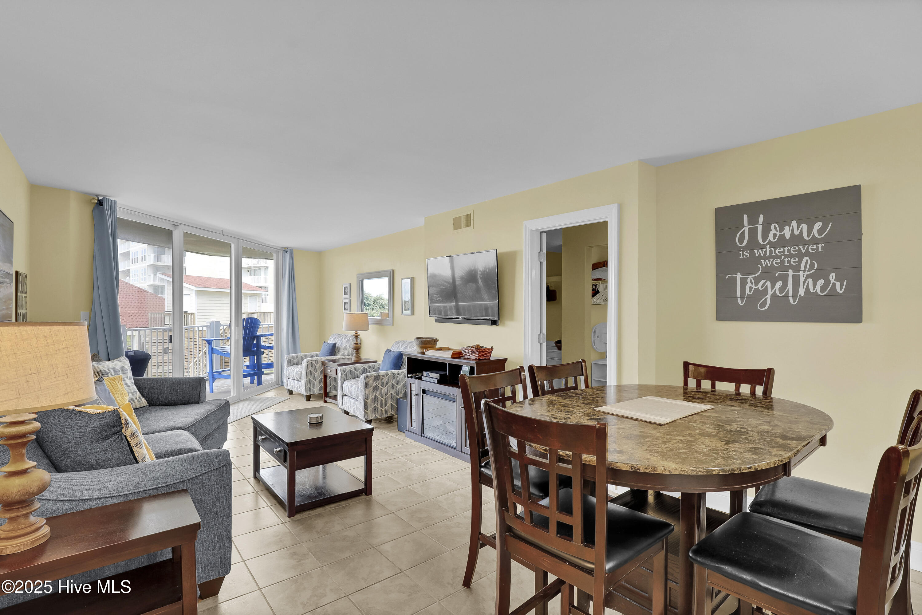 100456088 | Photo 16