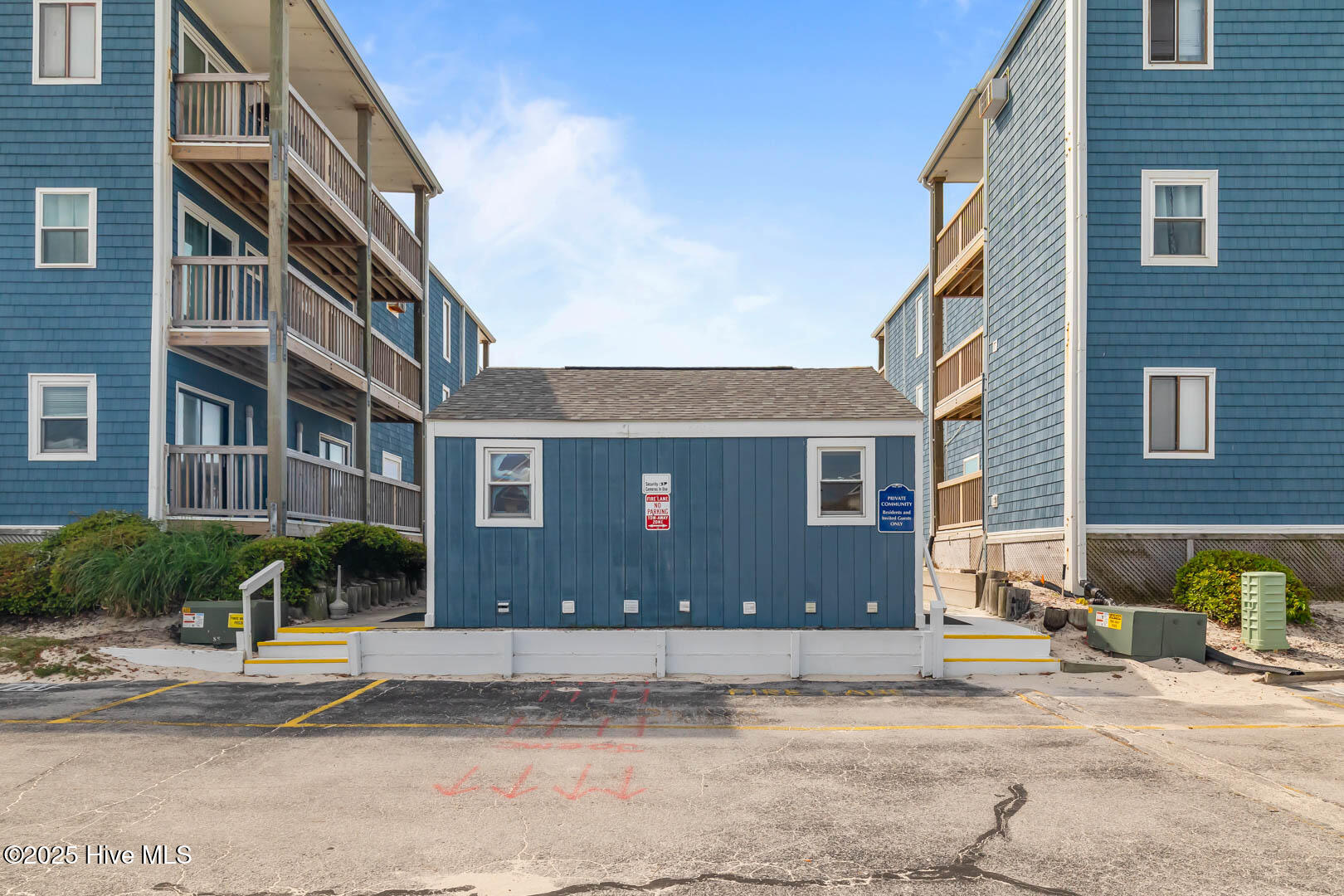 100505296 | Photo 41