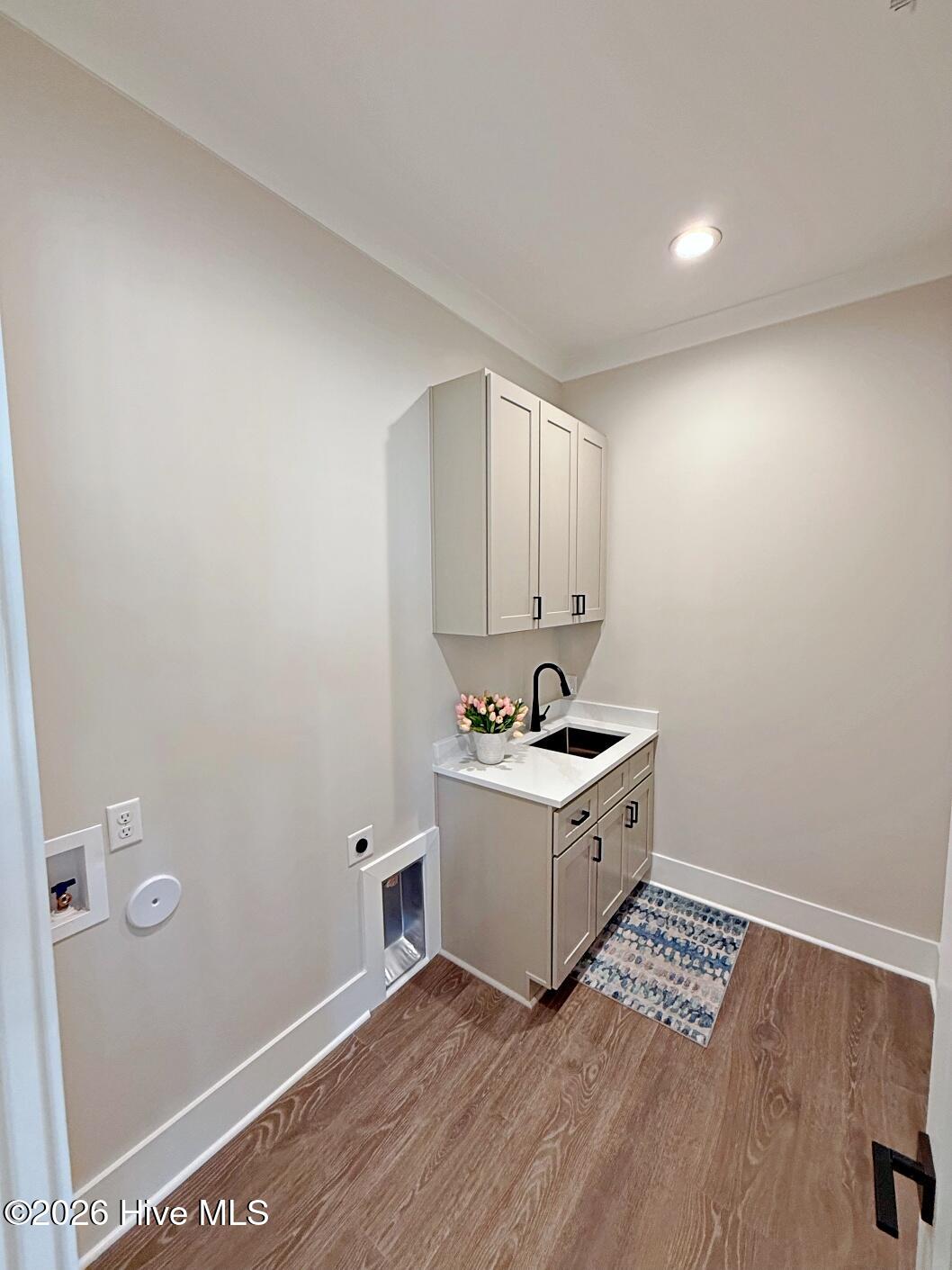 100553338 | Photo 38