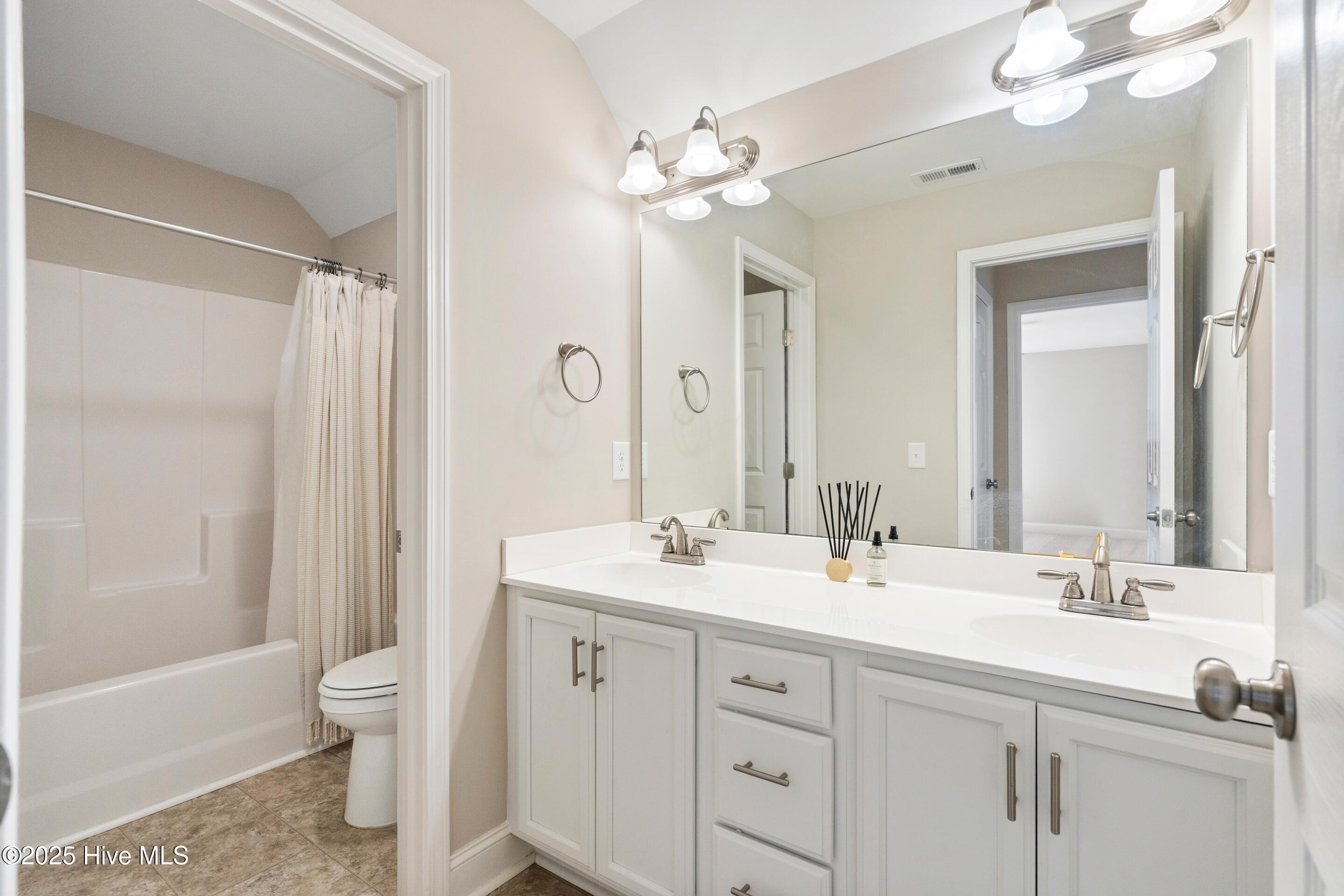 100538952 | Photo 29