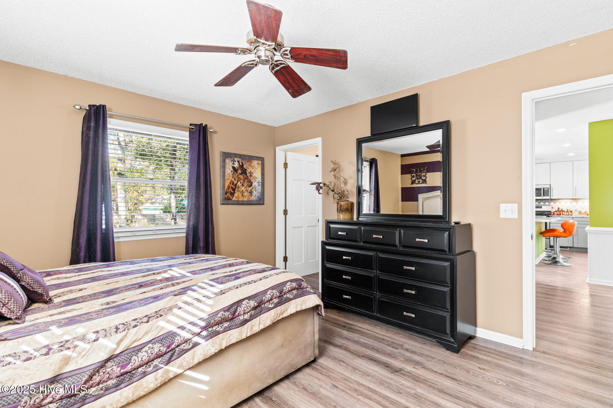 100543904 | Photo 27