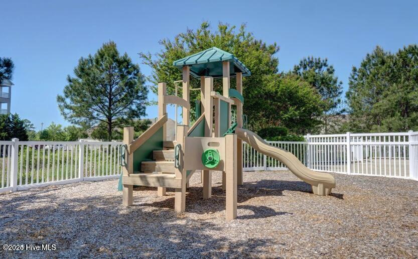 100542500 | Photo 26