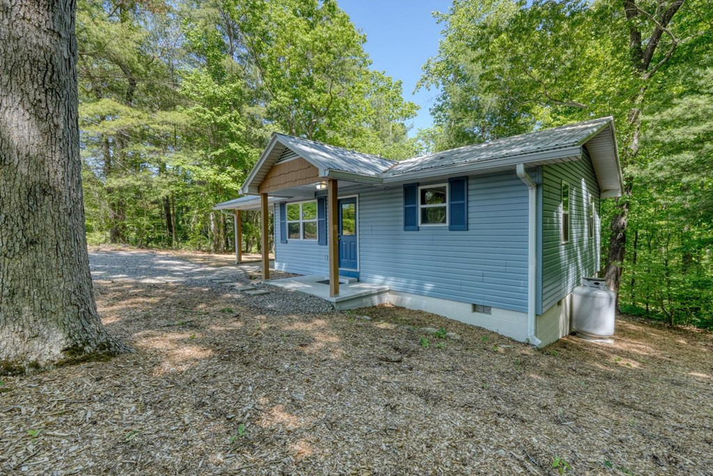 2nd image of 532 Sawmill Rd, Blairsville, GA 30512 | MLS# 98544461