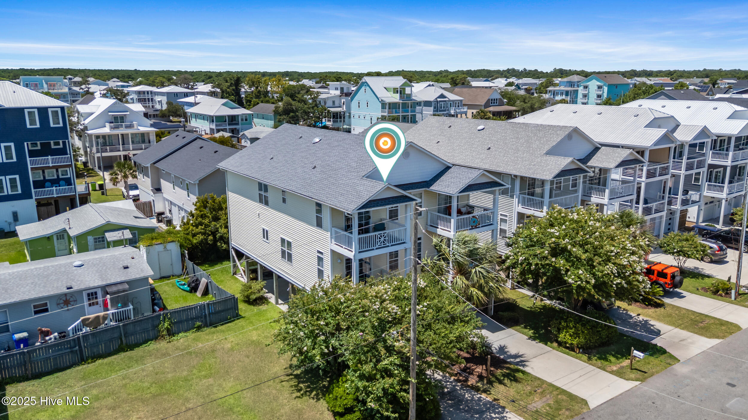 100520349 | Photo 26