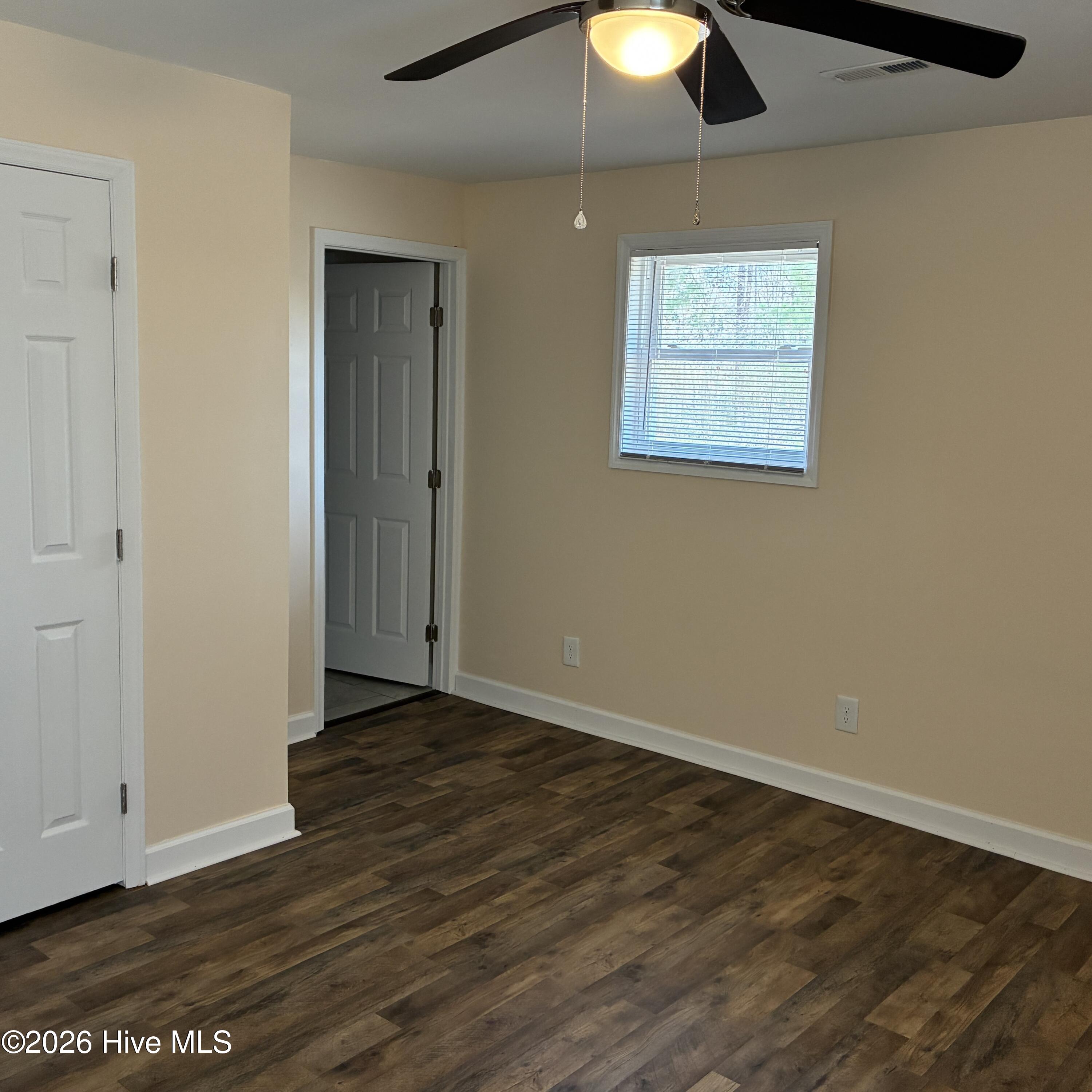 100560744 | Photo 21