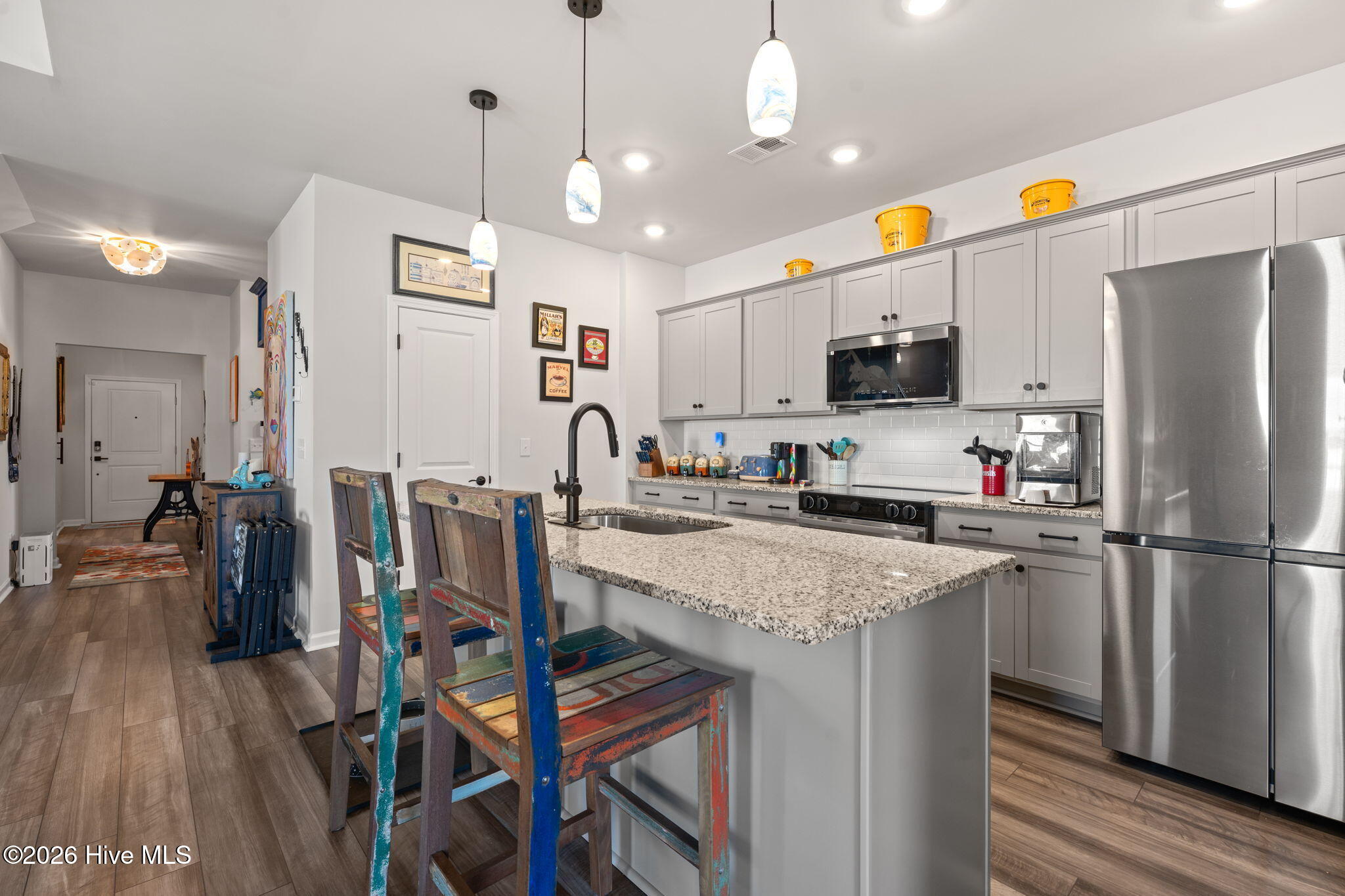 100567205 | Photo 13