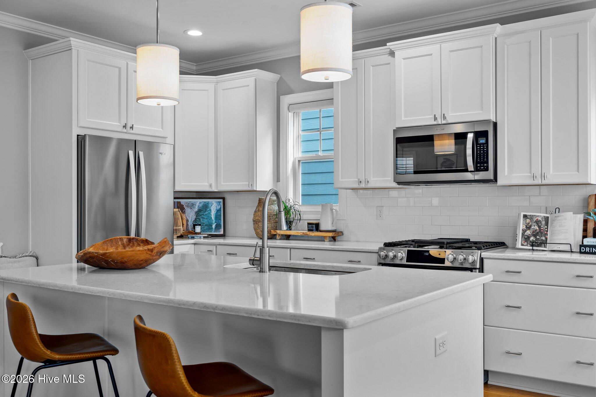 100561208 | Photo 15