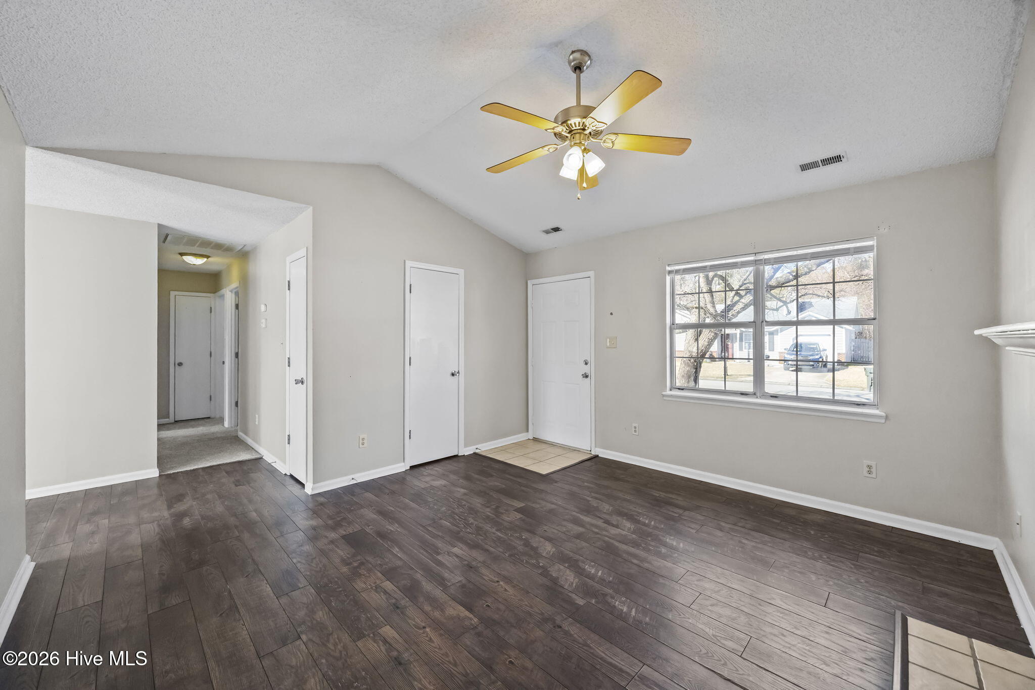 2903 Norbrick Street, Midway Park, NC 28544 – photo 6: 10-web-or-mls-2903 Norbrick St. 9