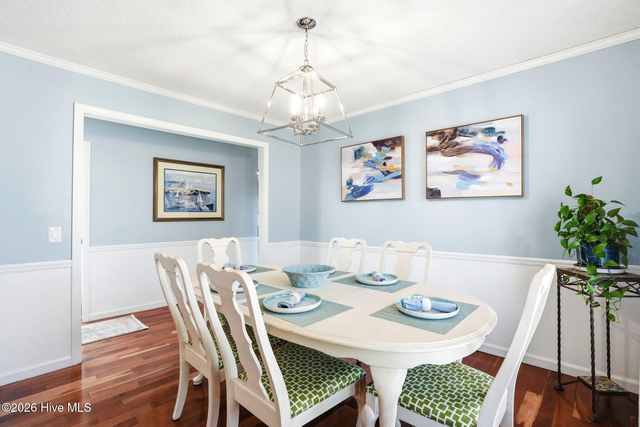 100563763 | Photo 14