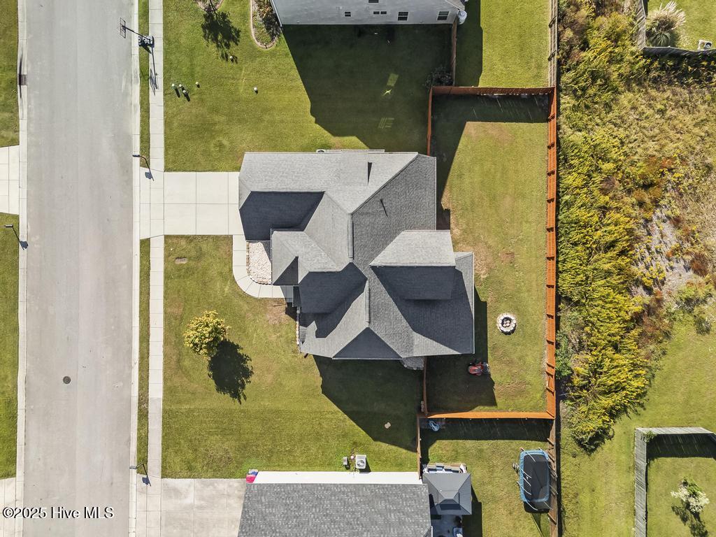 100536602 | Photo 44