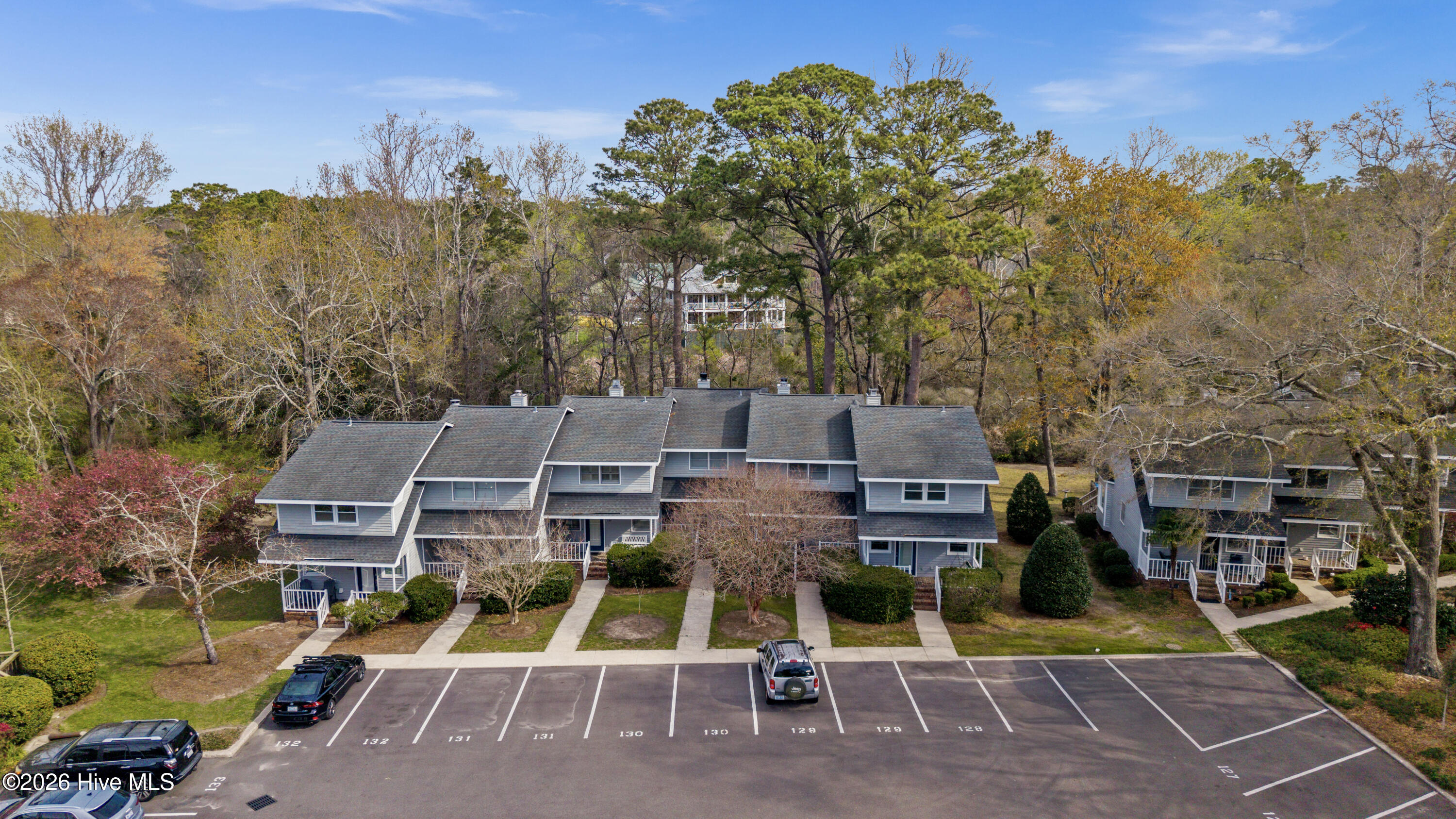 100561639 | Photo 61