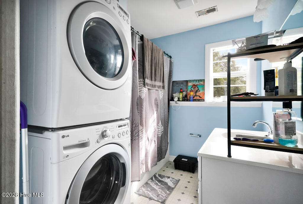 100559640 | Photo 27