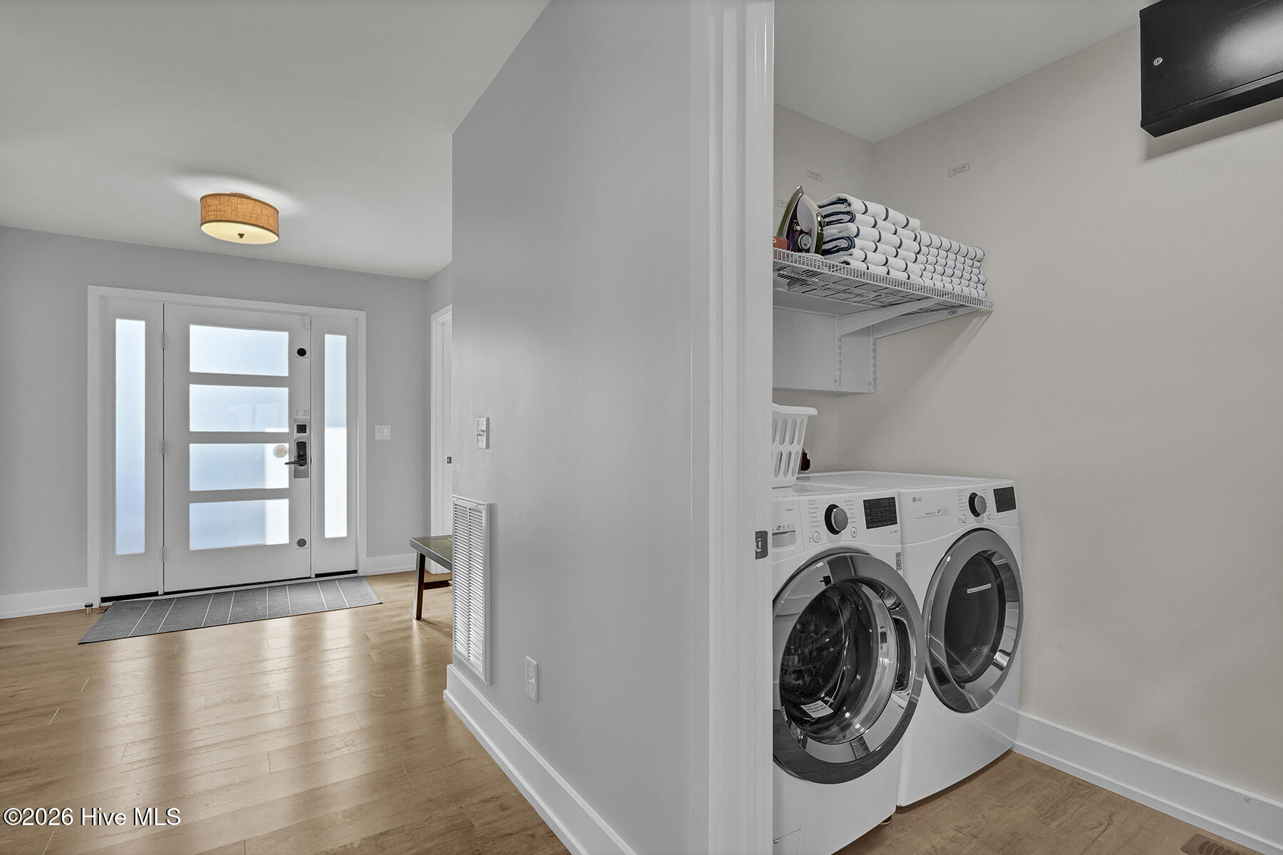 100565280 | Photo 72