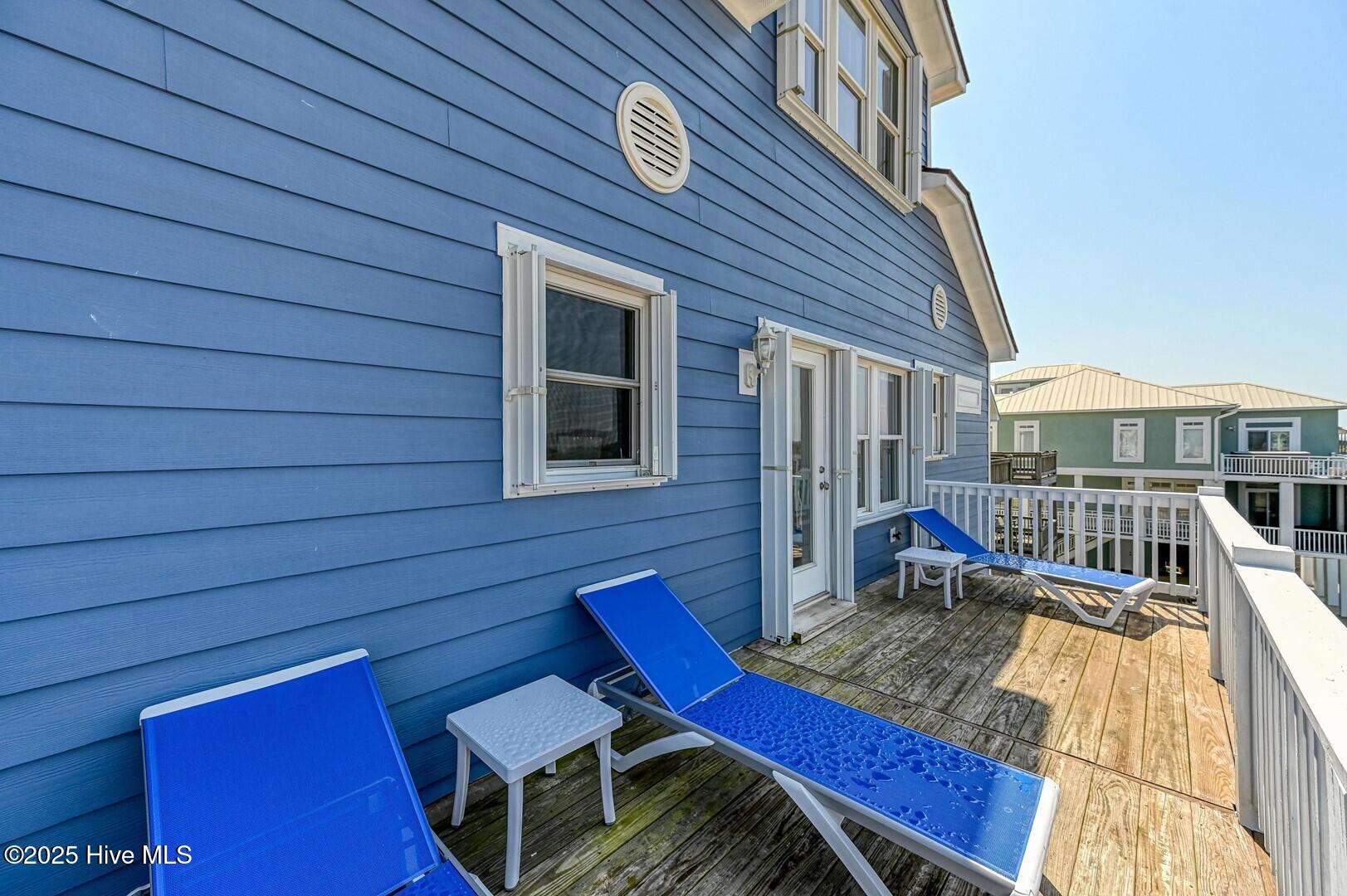 100496177 | Photo 42