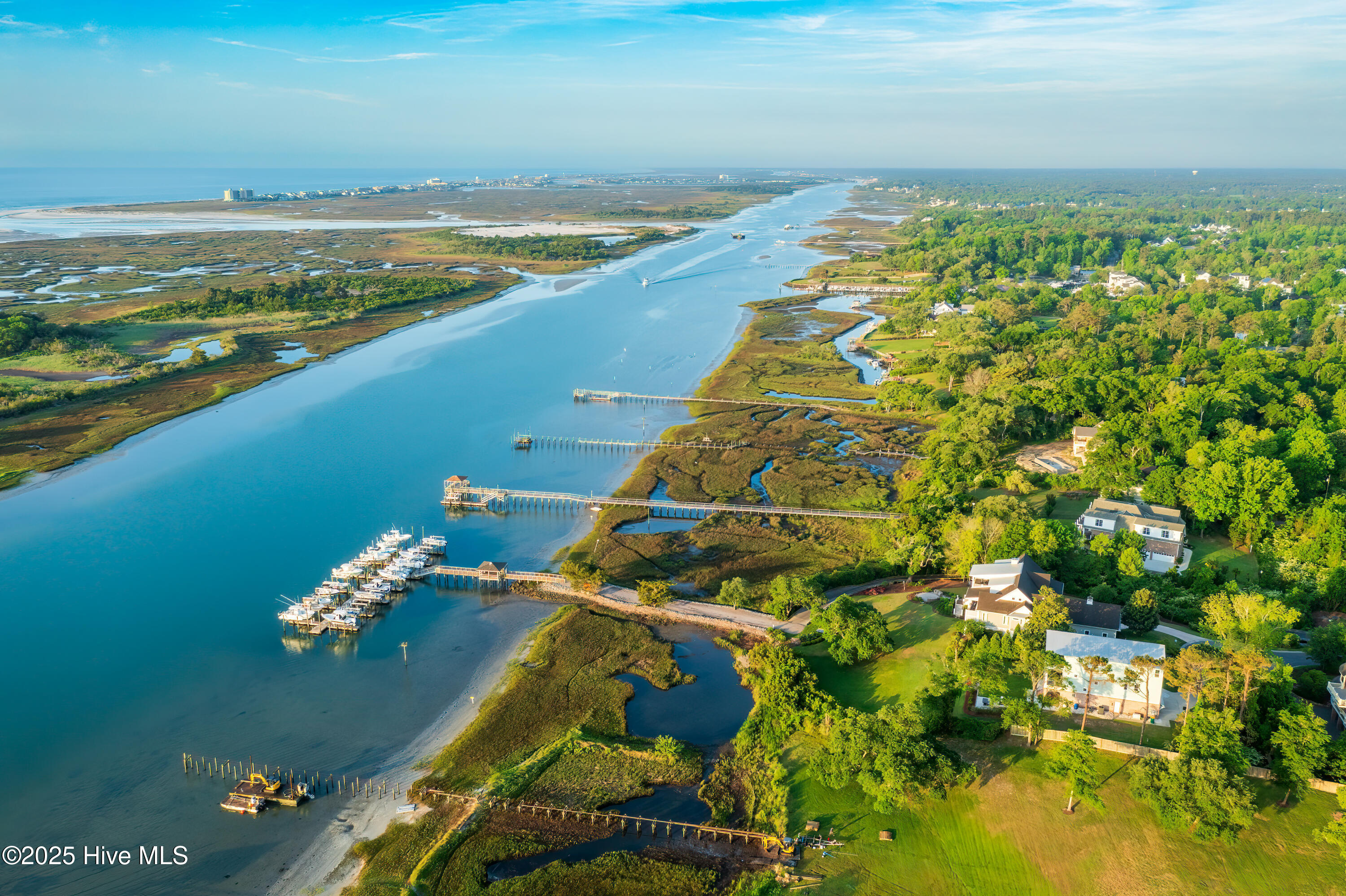 100506223 | Photo 59