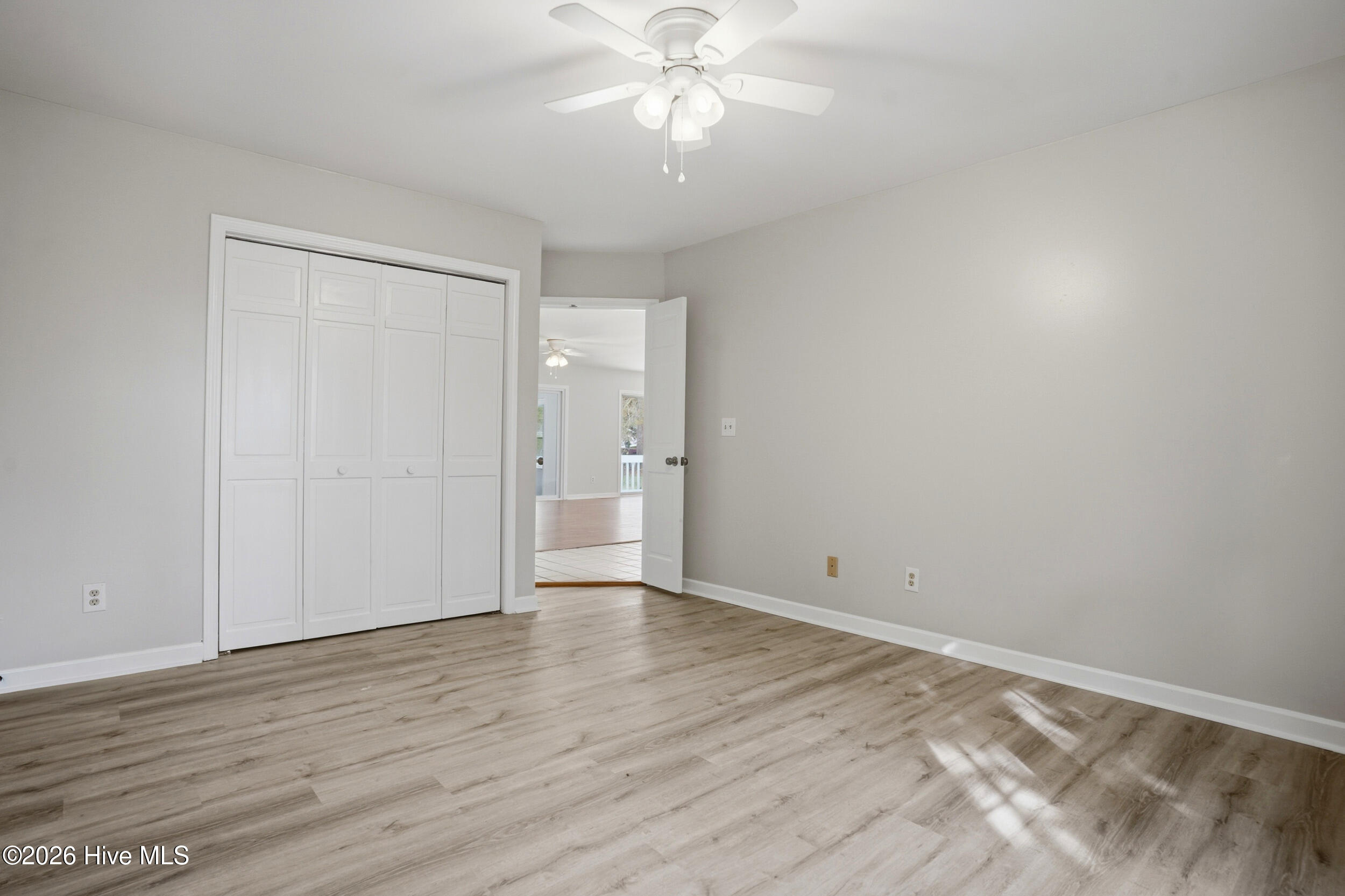 100555150 | Photo 62