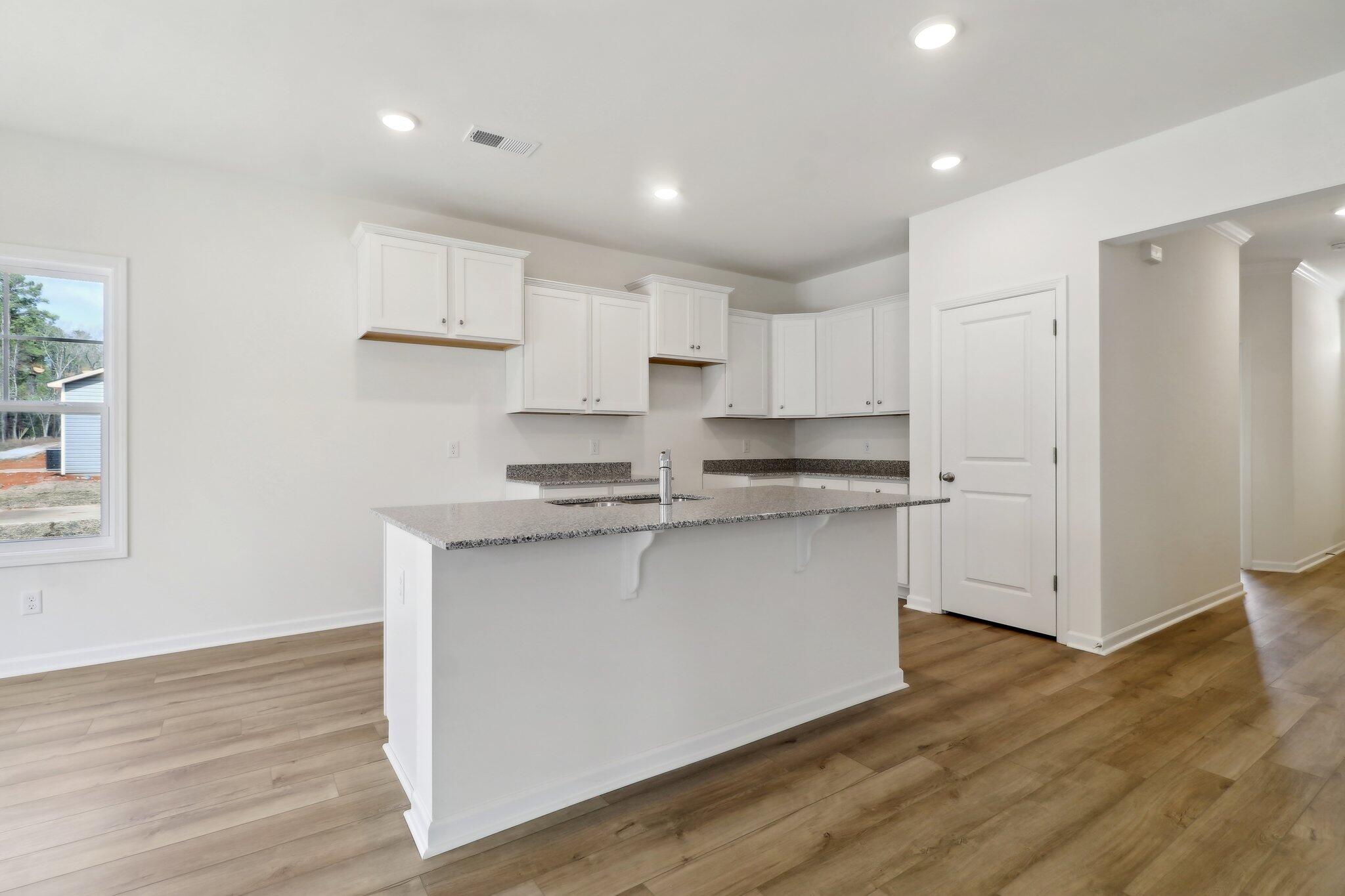 12-web-or-mls-Flat Coat Ln-008