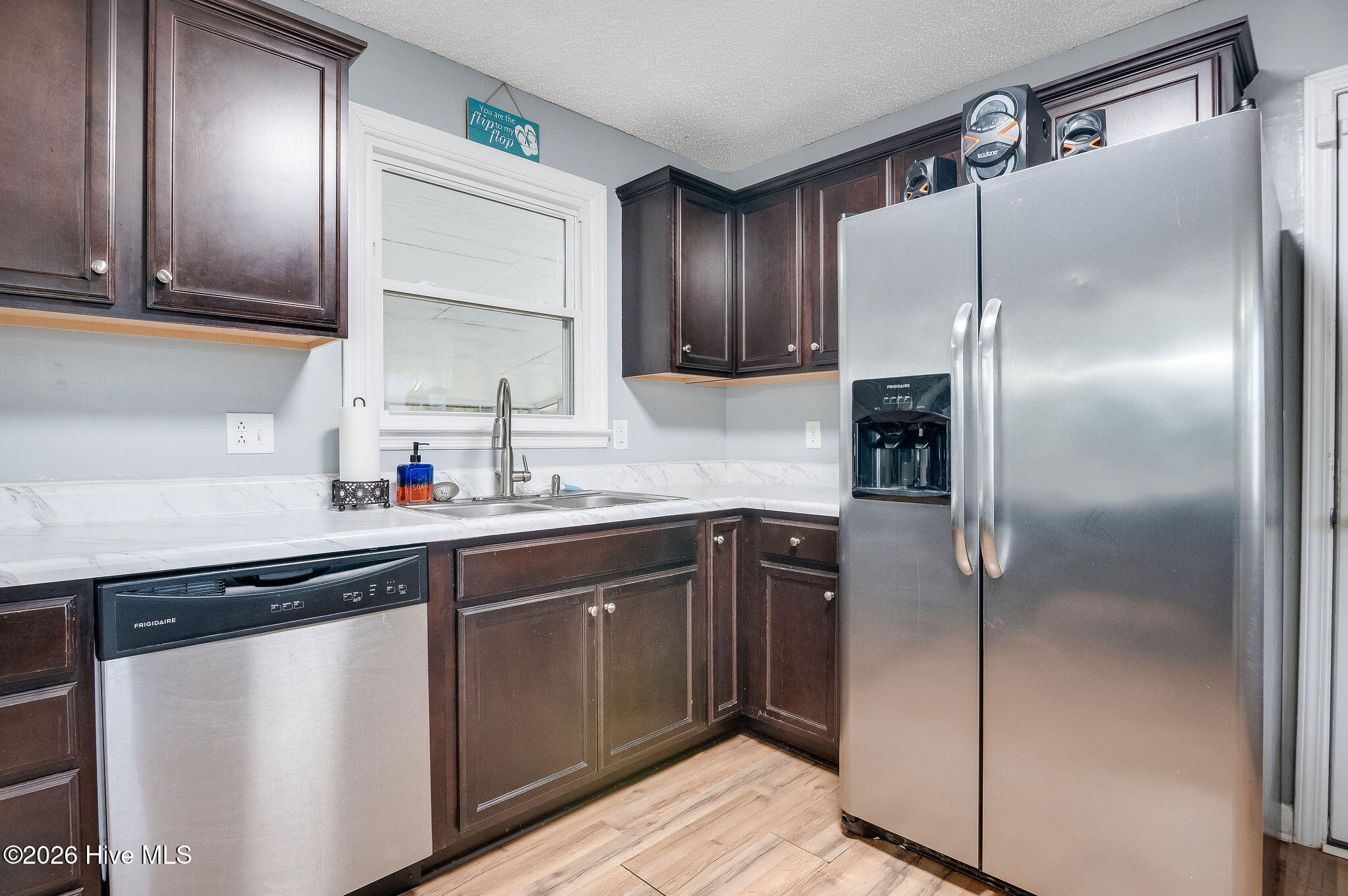 100555937 | Photo 12