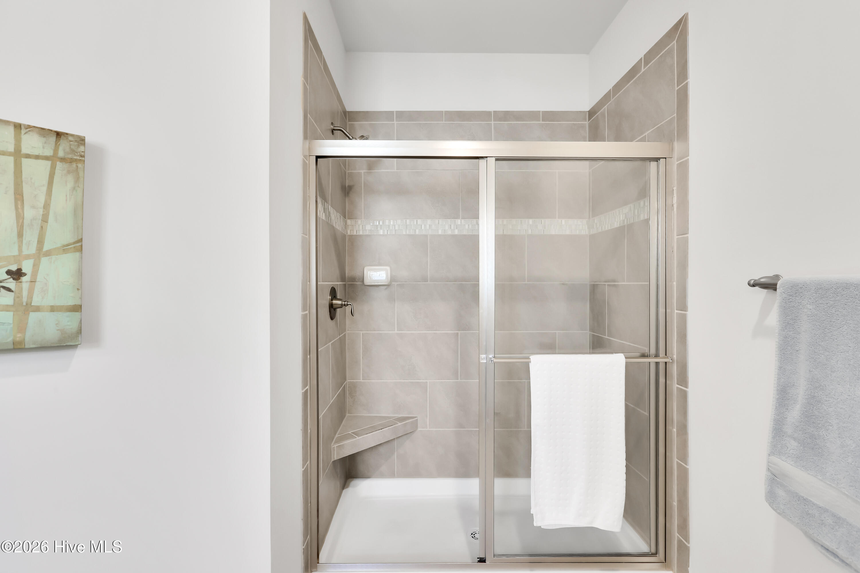 100552855 | Photo 22