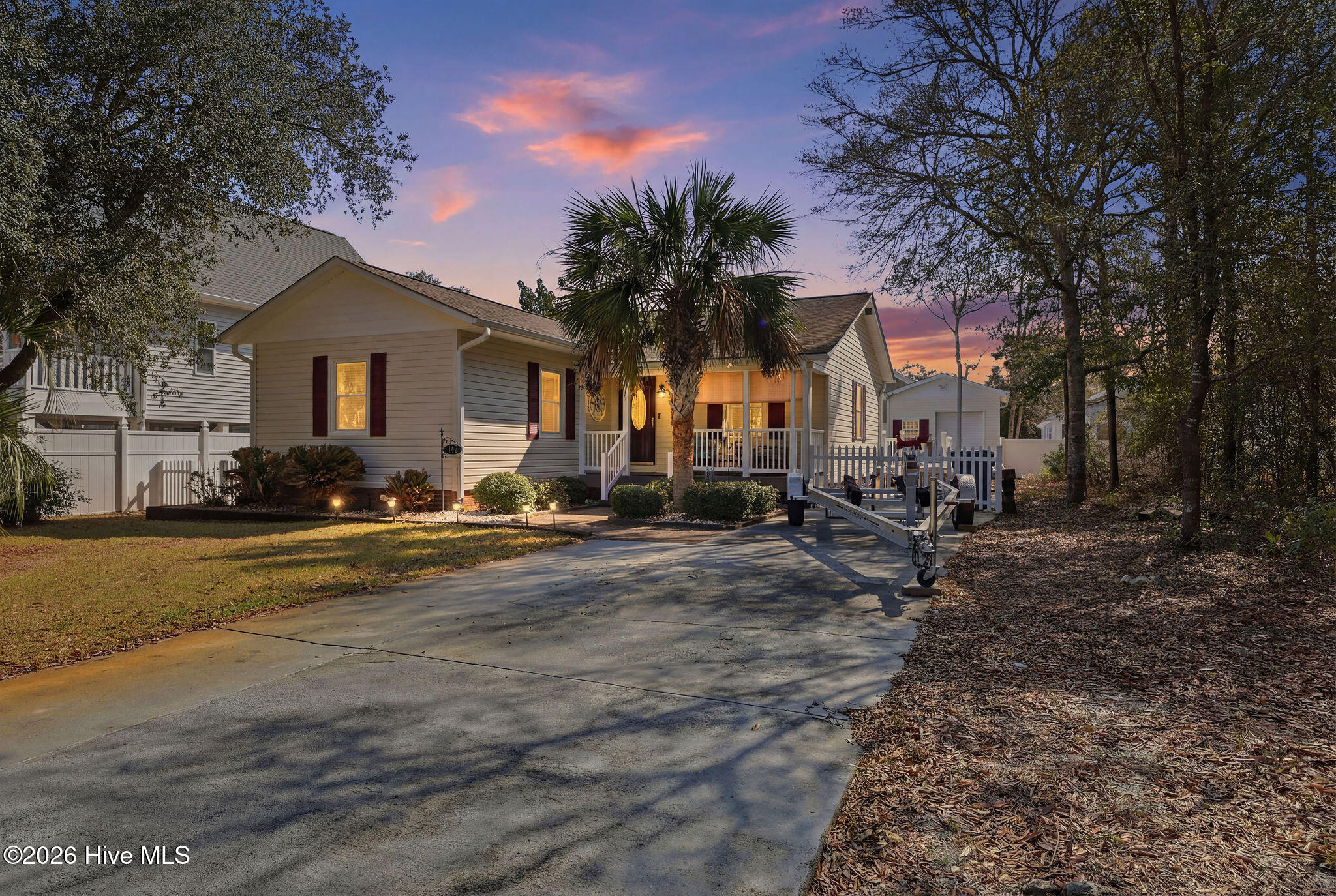 100564748 | Photo 68