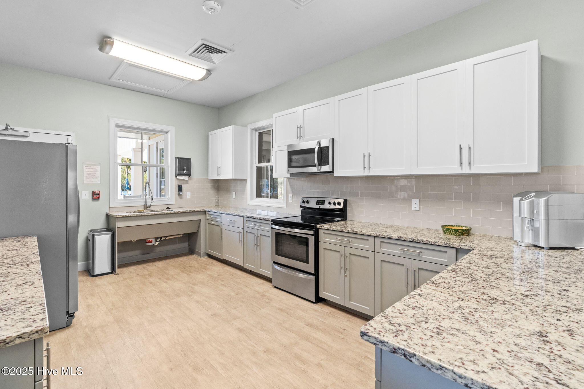 100538091 | Photo 68