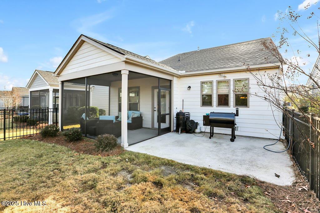 100546286 | Photo 32