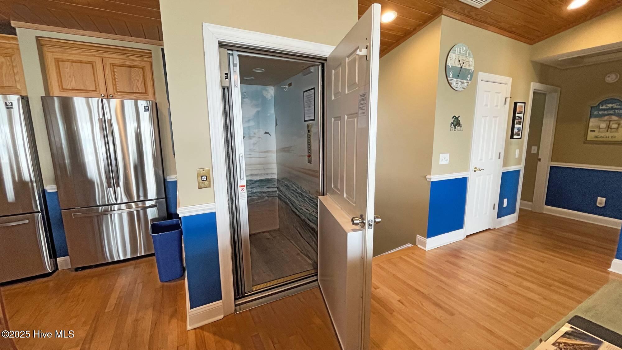 100496686 | Photo 40