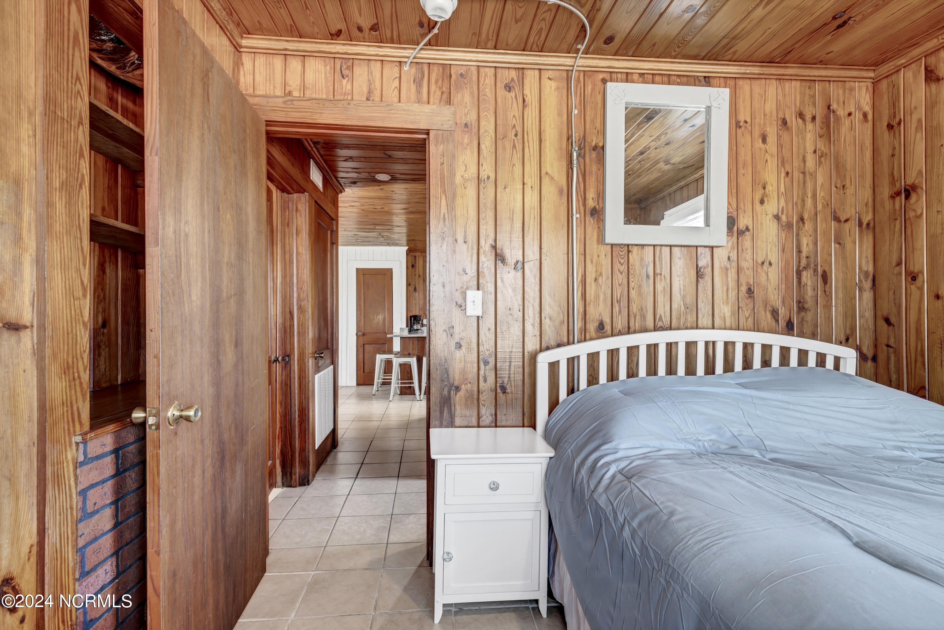 Undisclosed Address, Topsail Beach, NC, 28445