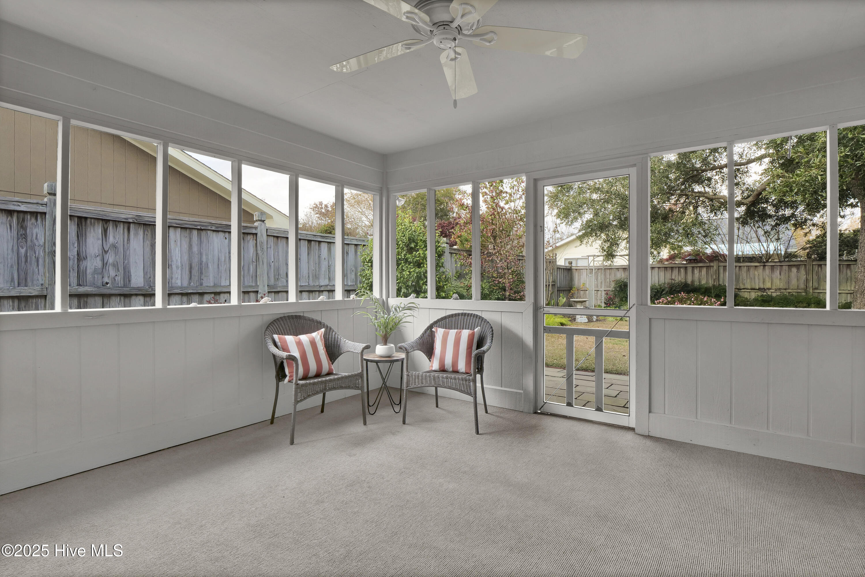 100541814 | Photo 29