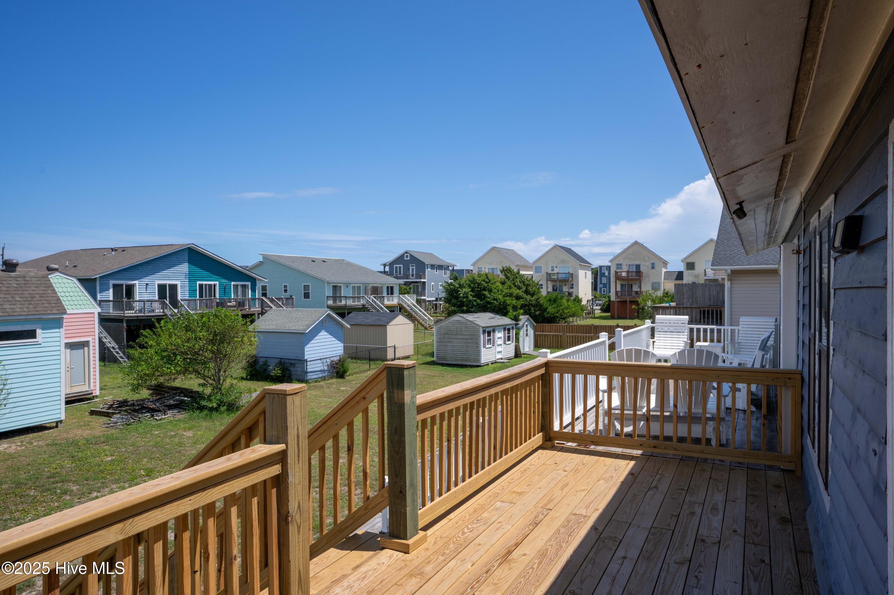 100489747 | Photo 19