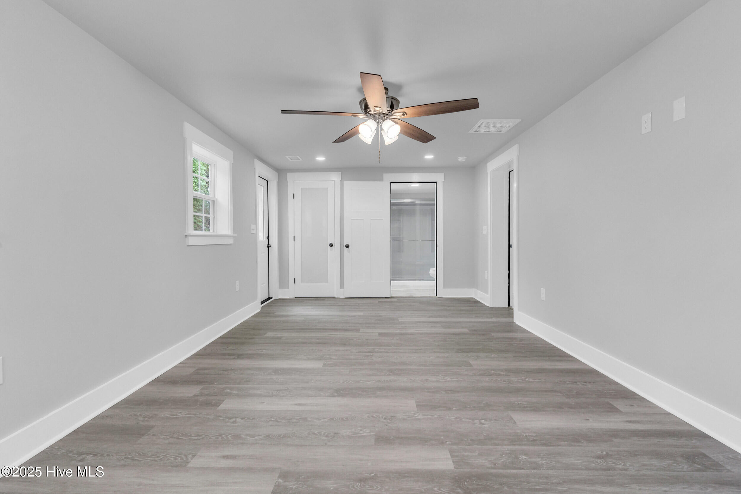 100560014 | Photo 14