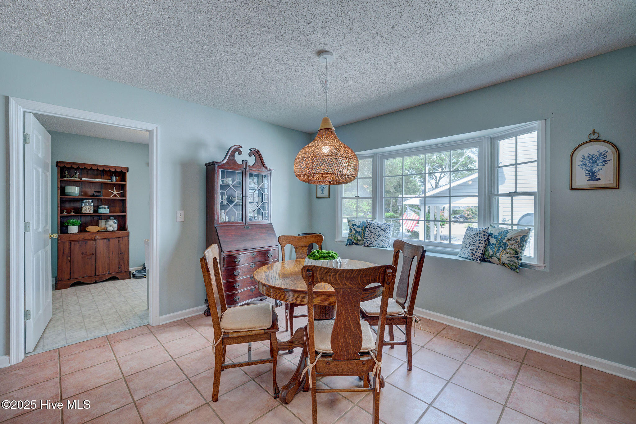 100519748 | Photo 43