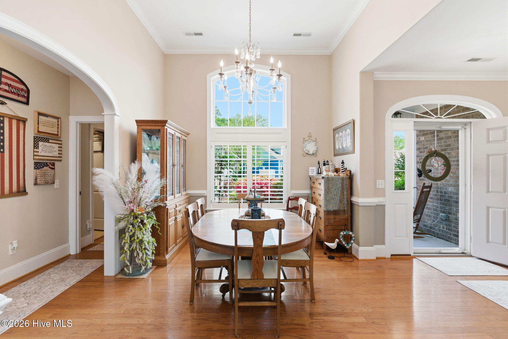 100569602 | Photo 10