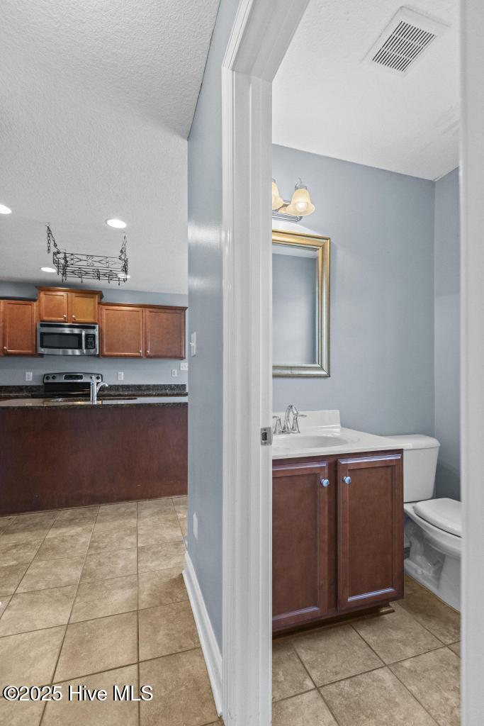 100532537 | Photo 13