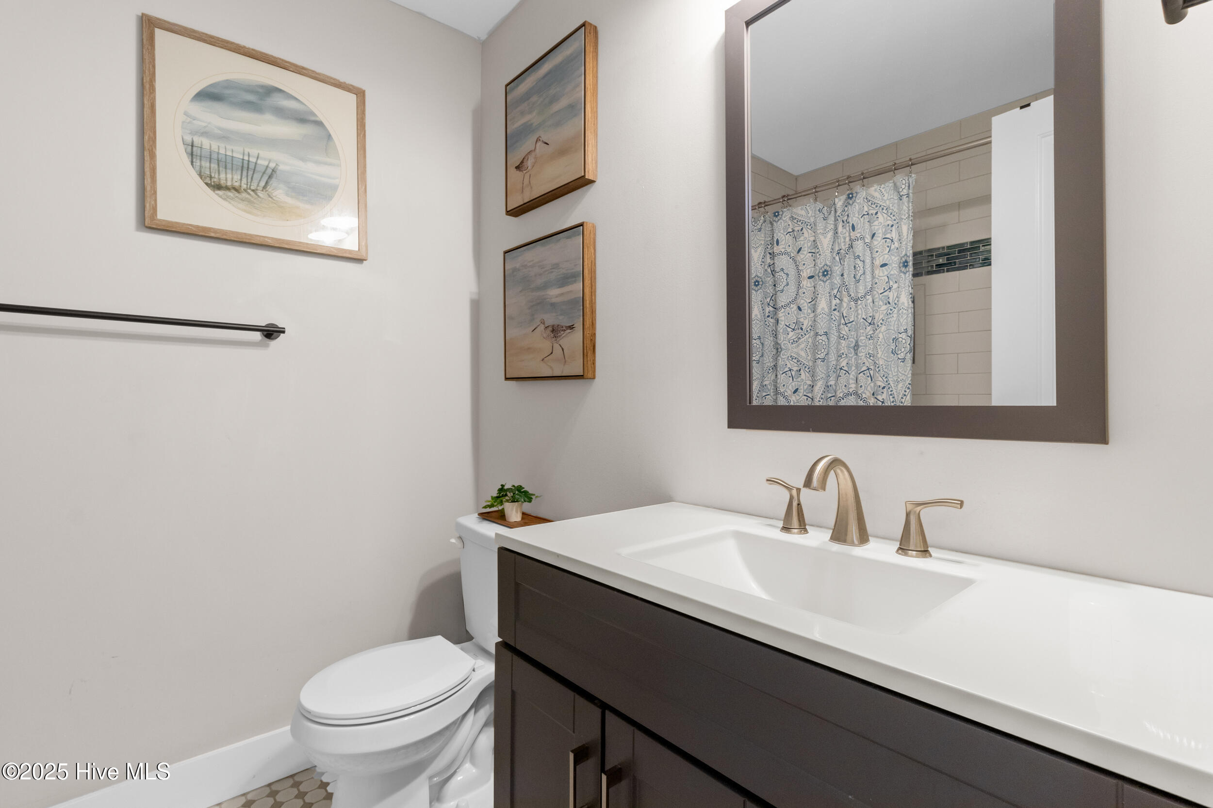 100526770 | Photo 20