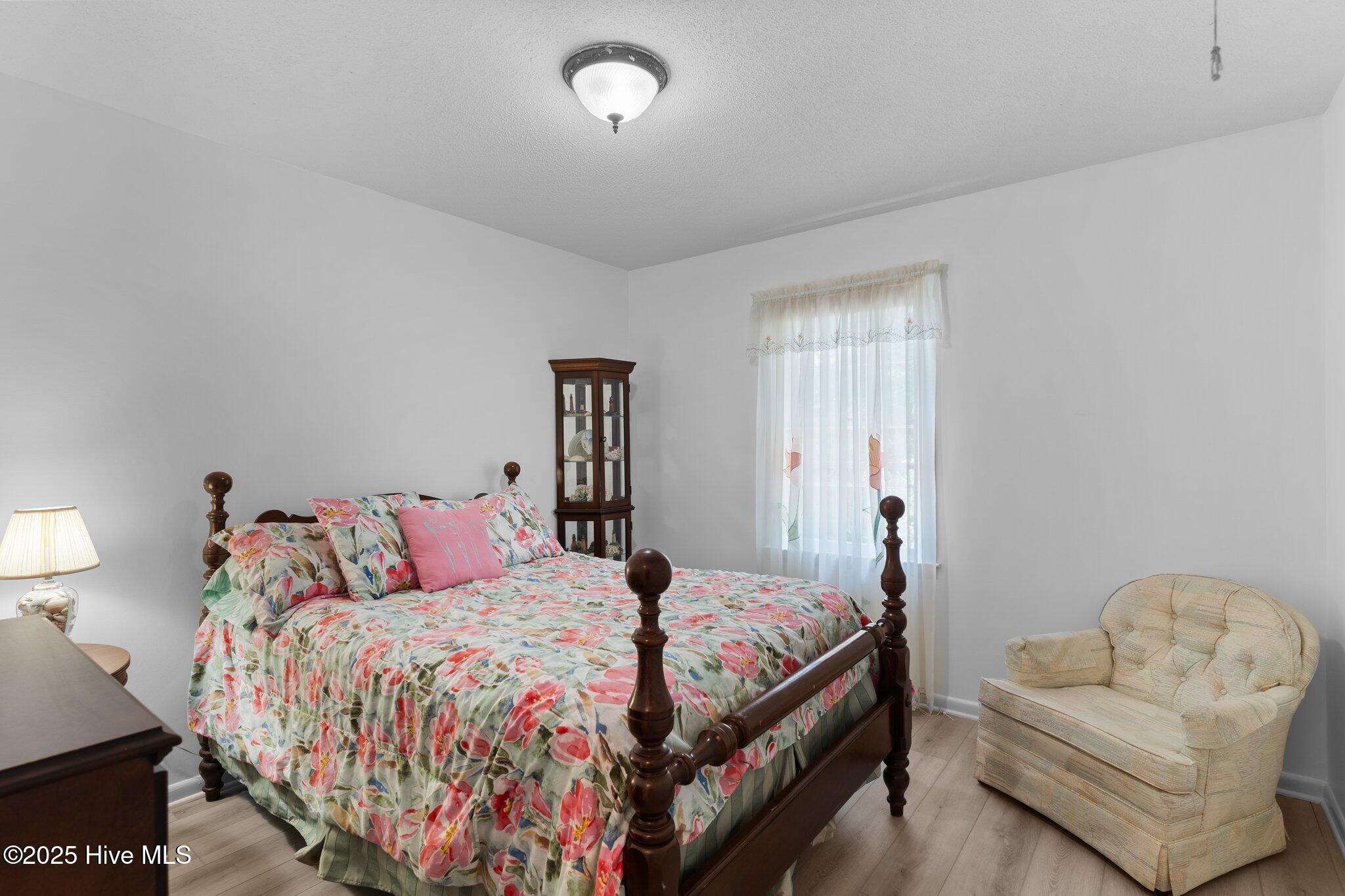 100494109 | Photo 20