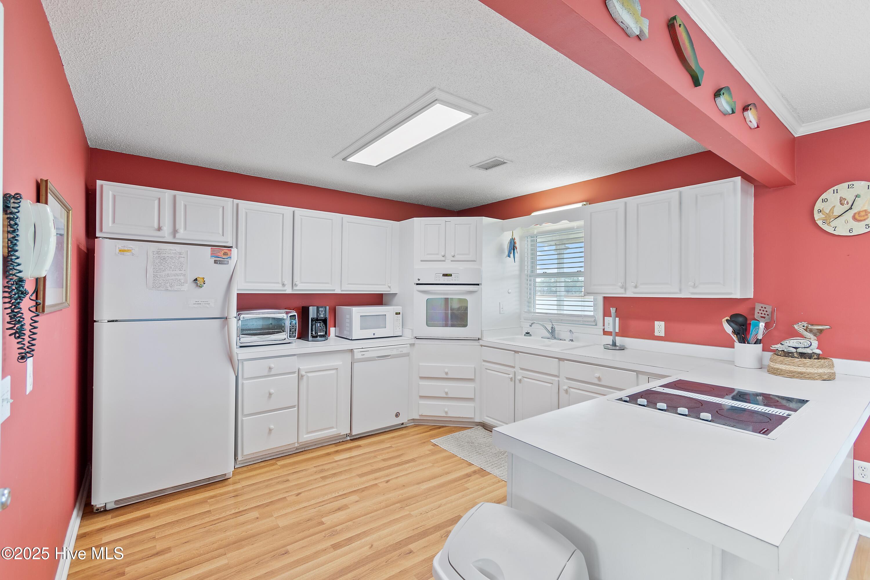 100543177 | Photo 19