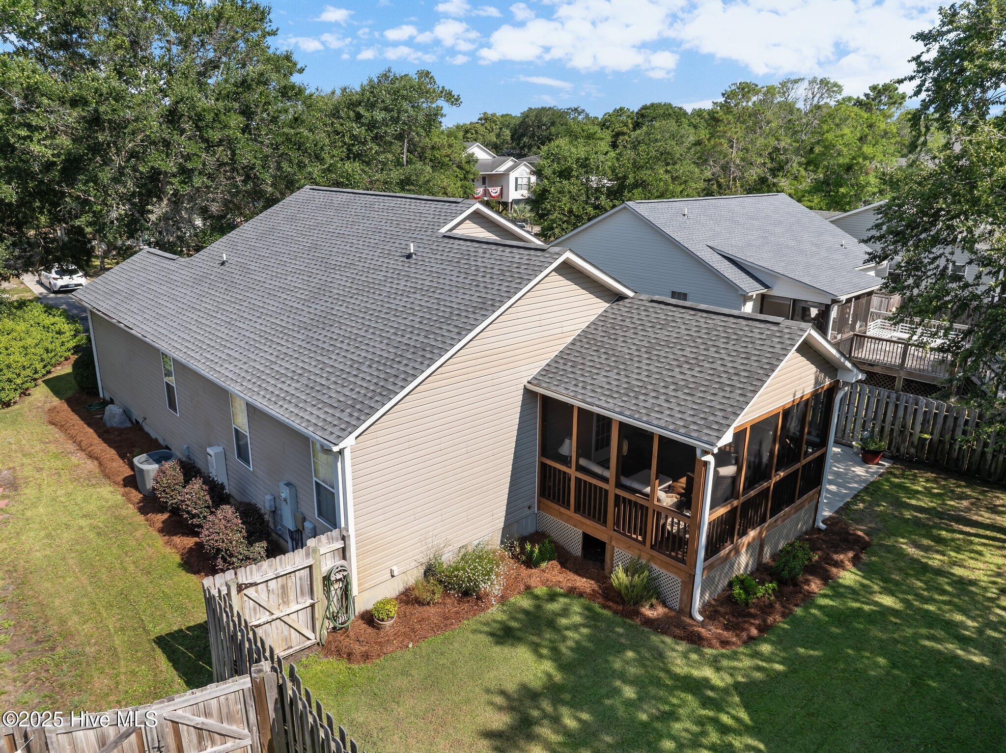 100516795 | Photo 41