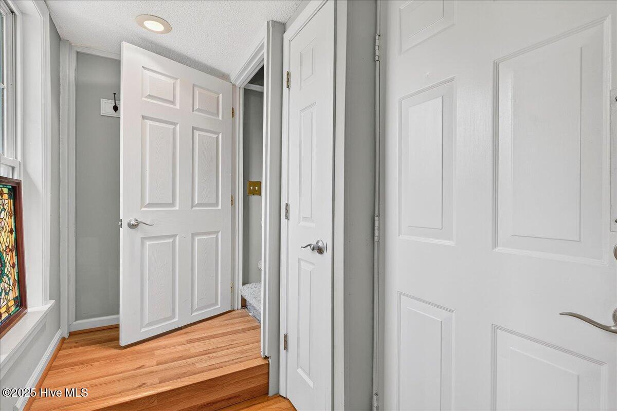 100561885 | Photo 58