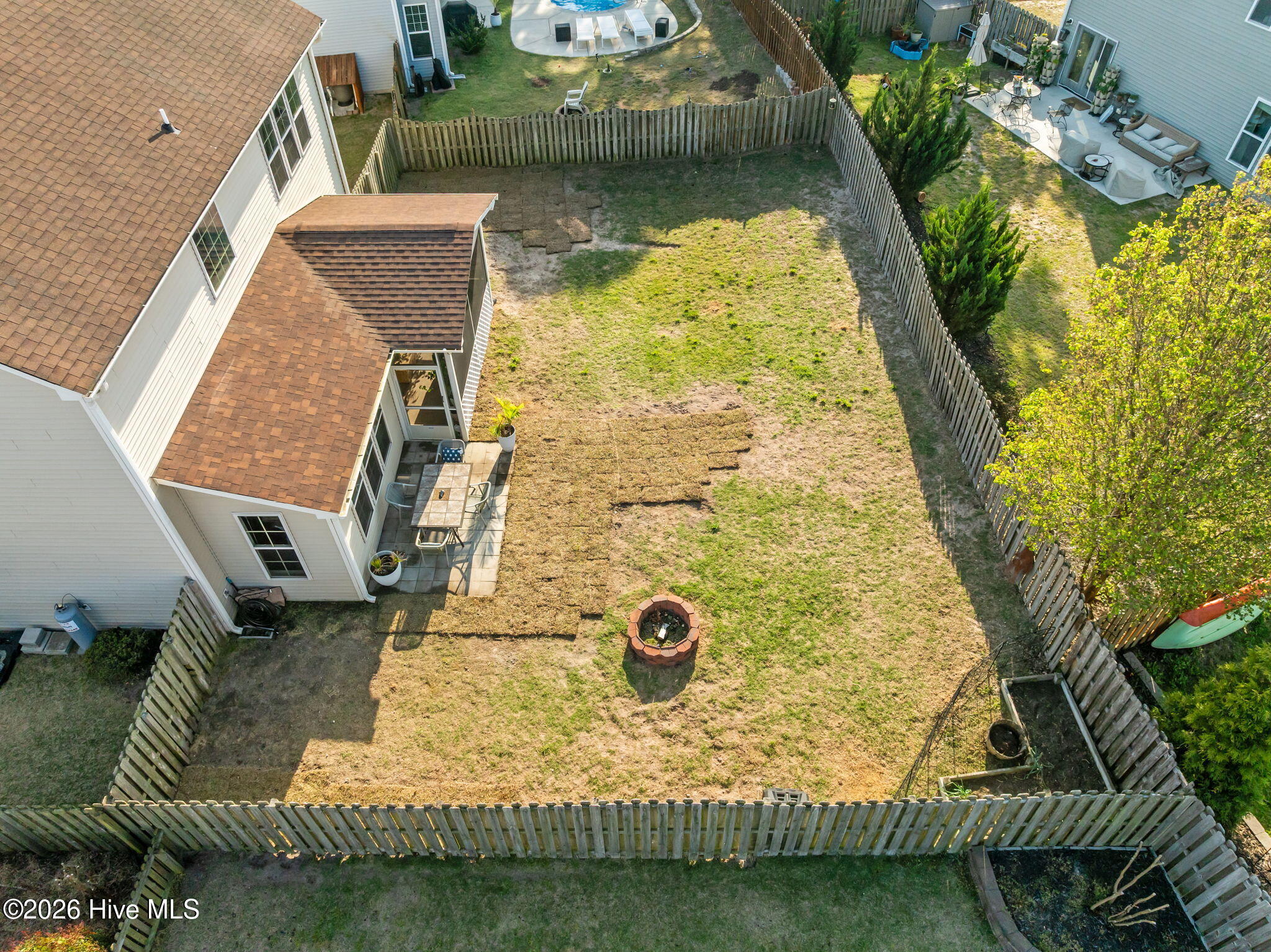 100564669 | Photo 41